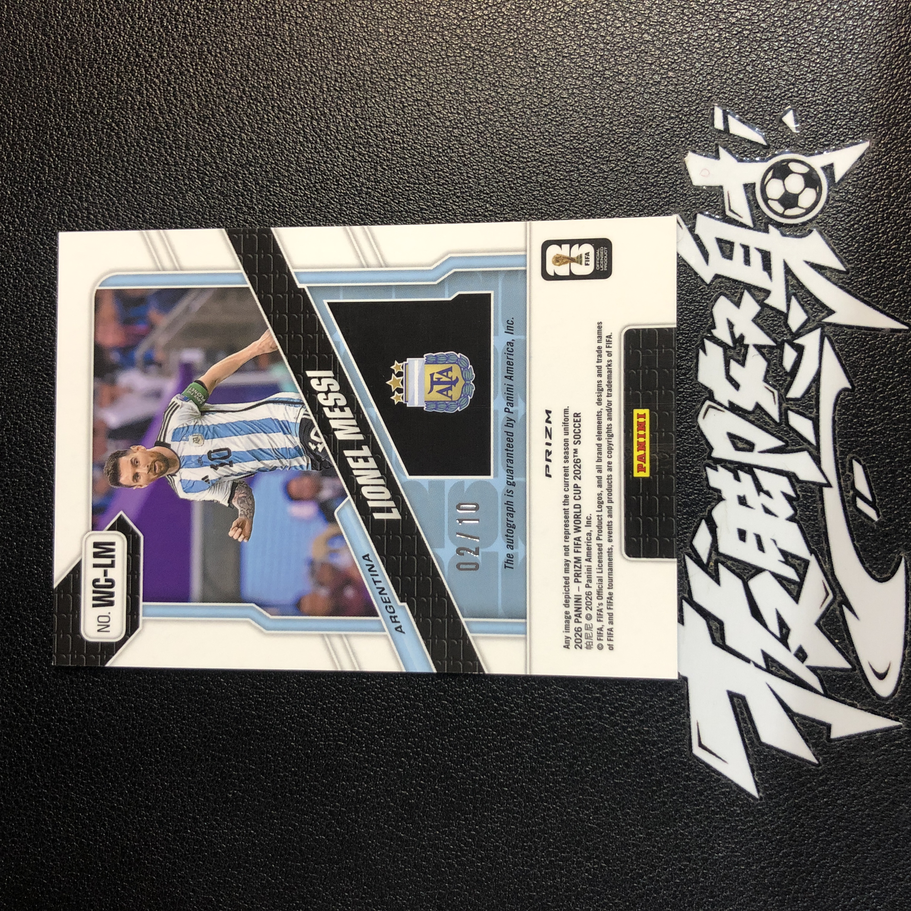 【拔脚精品】2026 panini prizm 世界杯 pz 梅西 阿根廷 球王 Lionel Messi 巴塞罗那 迈阿密国际 签字 冠军队长签 Winning Captains 2/10编 金折 编号同背|拔脚比特GXWHHX1
