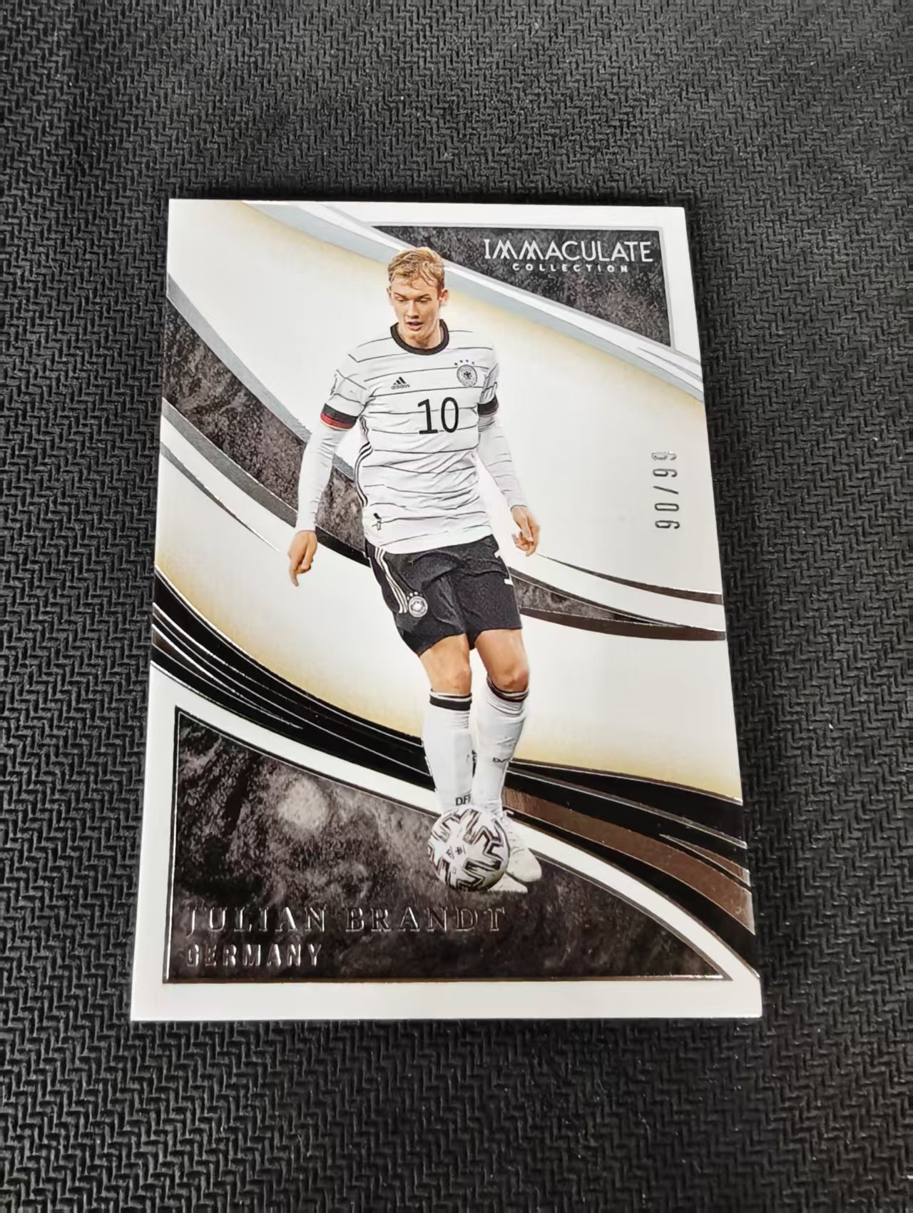 【可合并,不累计】2020 Panini Immaculate 德国 布兰特 99编 多特蒙德 勒沃库森 Julian Brandt 爱咪咪 边角瑕疵