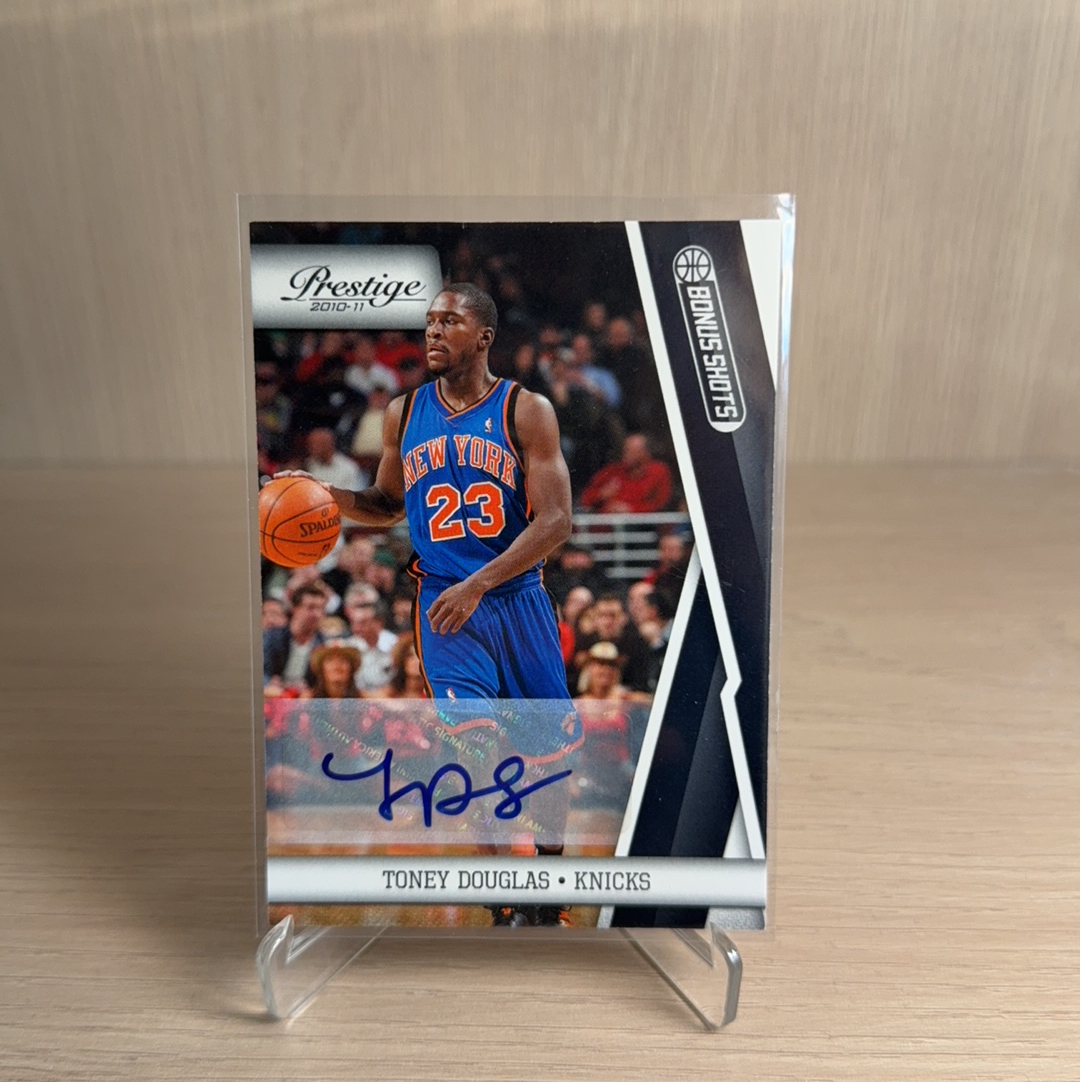 2010 Panini Prestige Toney Douglas 【免费代卖】尼克斯 托尼 道格拉斯 /99编 签字 带编 卡品如图 值得收藏!!