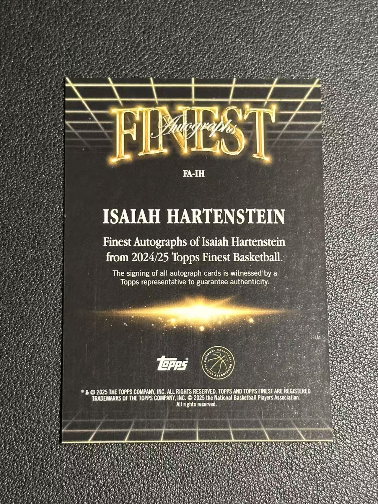 2024-25 Topps Finest Isaiah Hartenstein 【欧卡体育】哈尔滕施泰因 哈滕 签字 FA 雷霆 卡品如图(reject)
