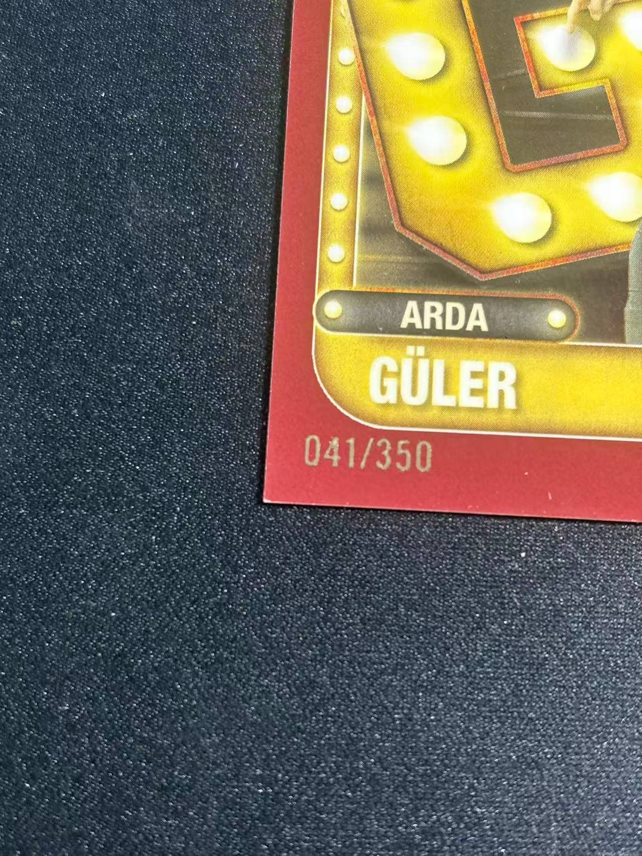 【梦卡拍卖】2025 Topps 皇马铁罐队盒 Arda Guler 阿尔达 居莱尔 /350编 细节如图 #DD# F白