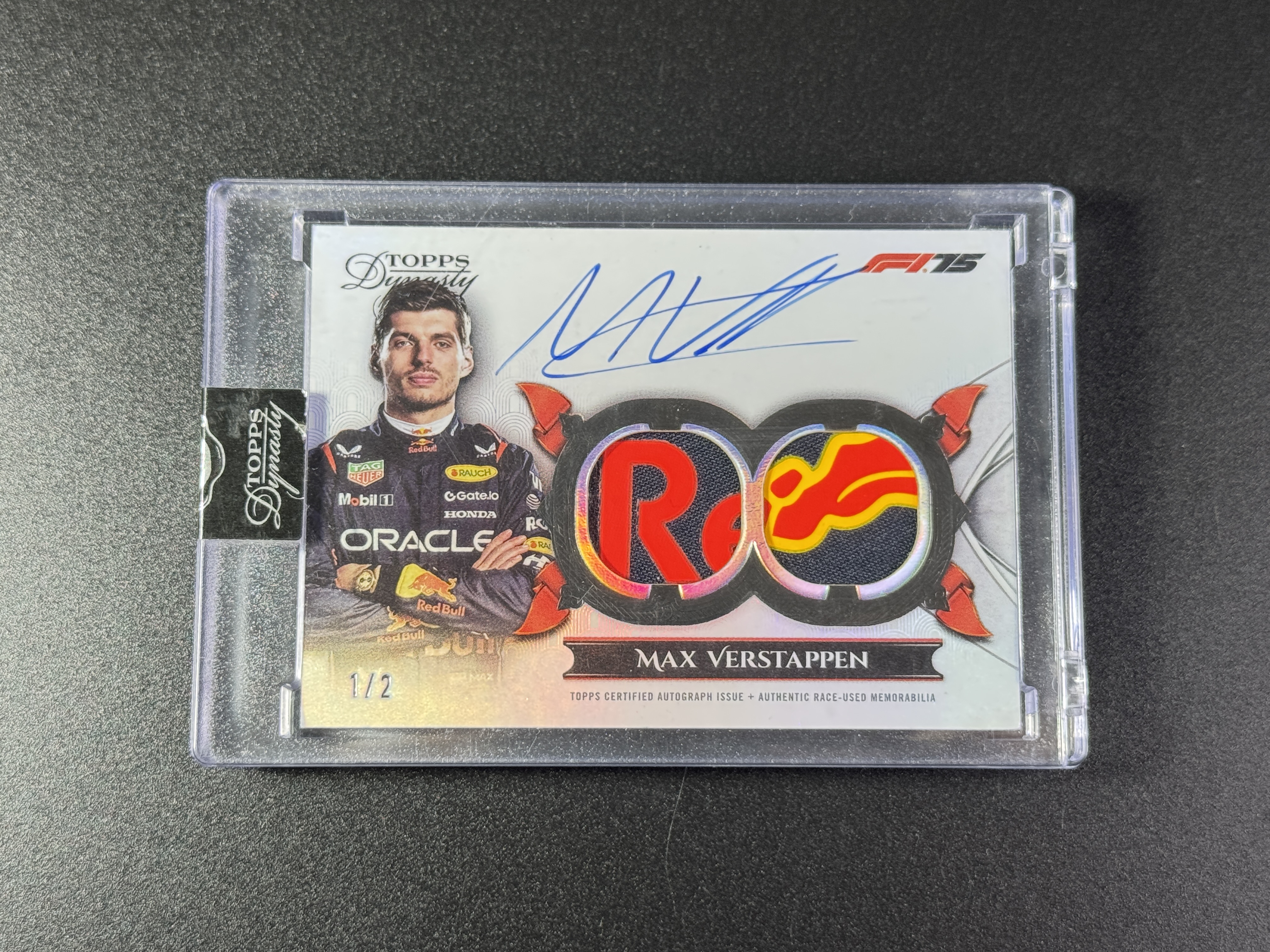 【喷子拍卖】2025 topps dynasty F1 Max Verstappen 王朝 红牛车队 冠军车手 维斯塔潘 2编 双窗 patch 签字 闪版 卡签 亲穿比赛服切logo超暴力 最高端系列hit 原封砖 送订制壳 Avicii