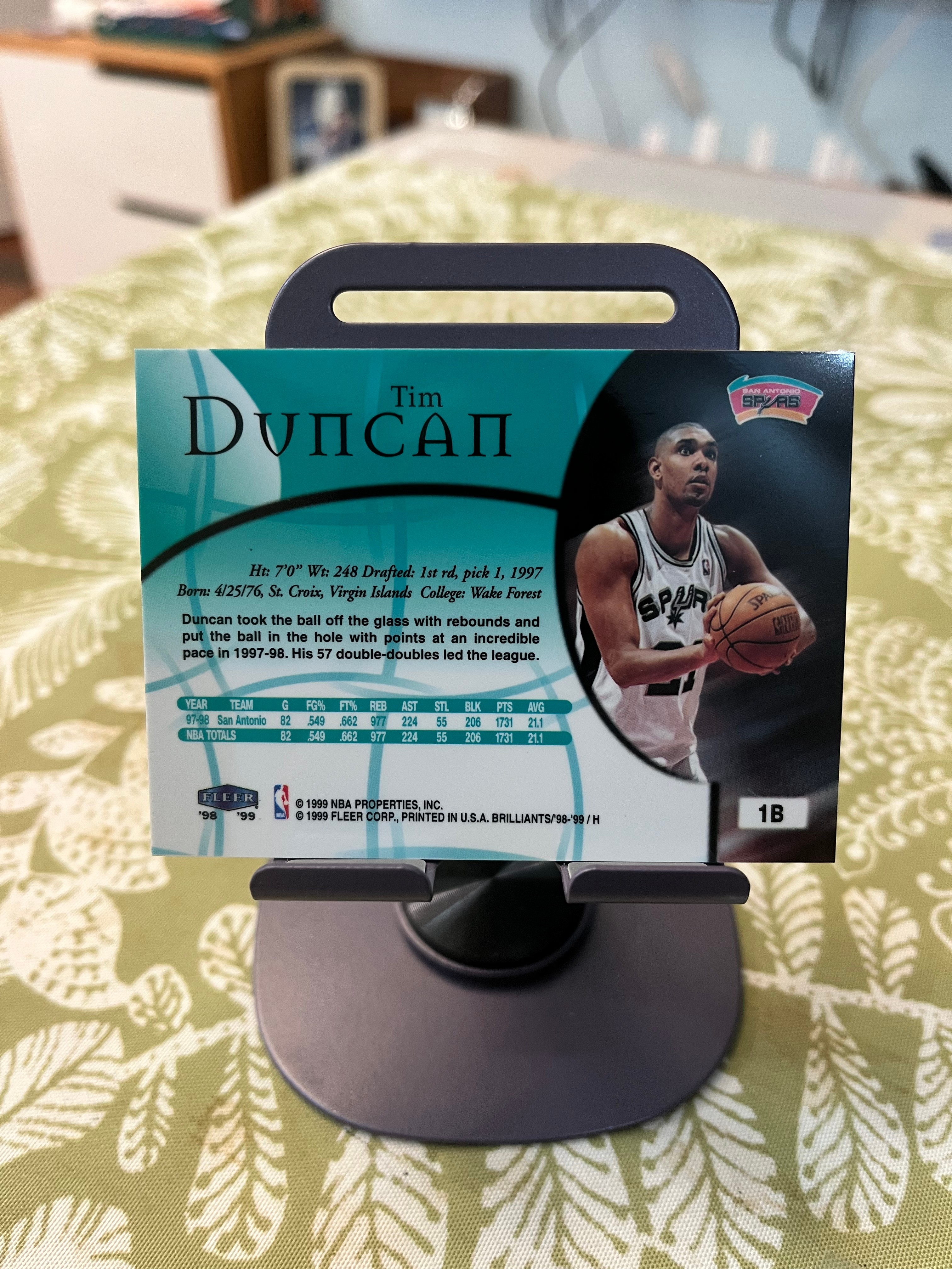 1999 Fleer 老卡 老特 Tim Duncan 蒂姆 邓肯 石佛 马刺【折射 重影 Brilliants】【边角瑕疵如图 介意勿拍】#1023