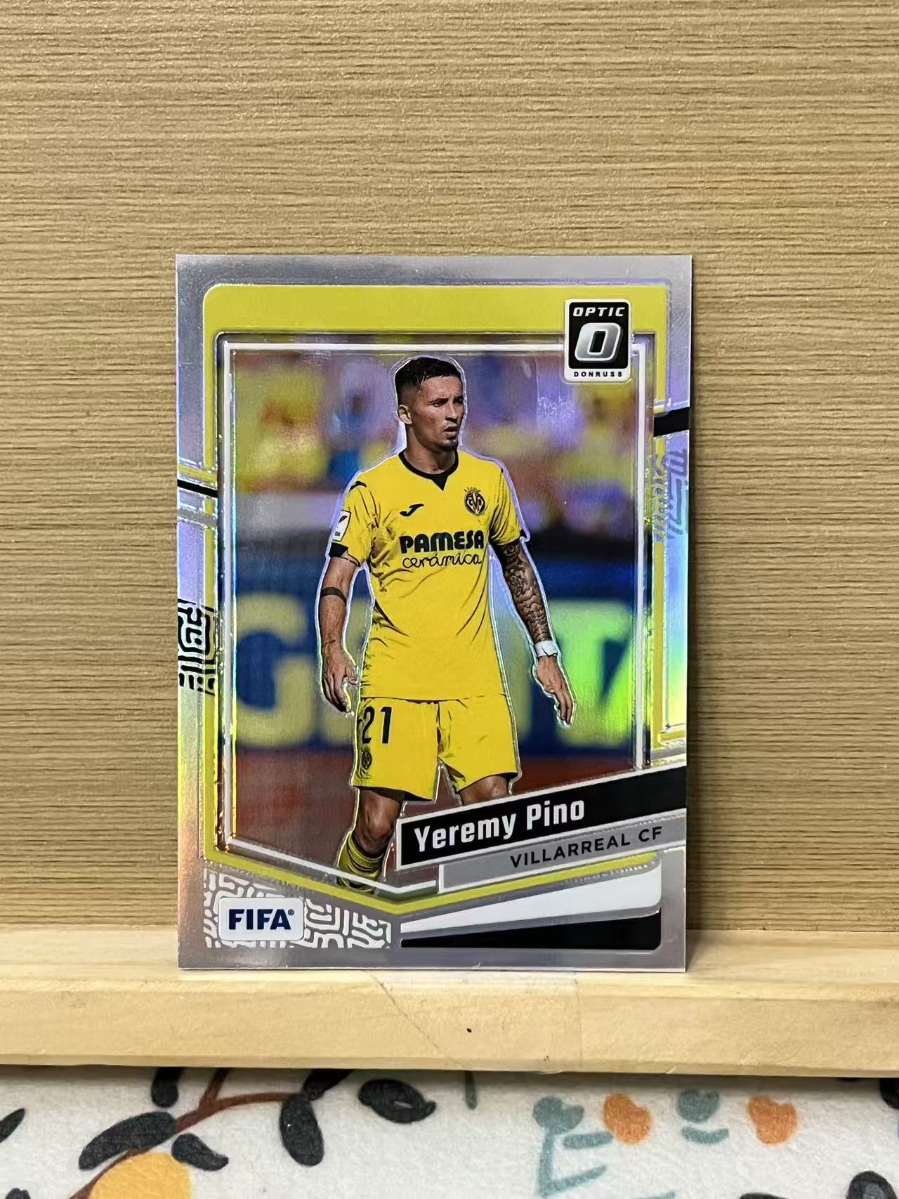 2023-24 Panini Donruss yeremy pino 皮诺 比利亚雷亚尔 银折 实卡精美 卡品如图 LZ8