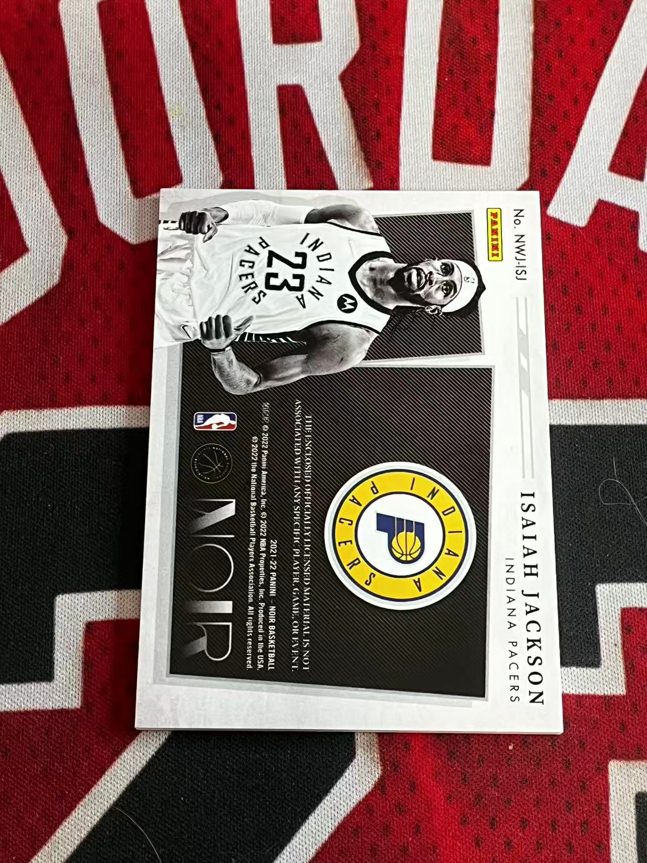 【接寄拍】2021-22 PANINI NOIR 诺尔高端系列 步行者 新秀RC 以赛亚杰克逊 99编 大窗新秀球衣物料切割 衣料实物卡 银闪版折射 专收凑套必备【烂臭嘴拍卖】