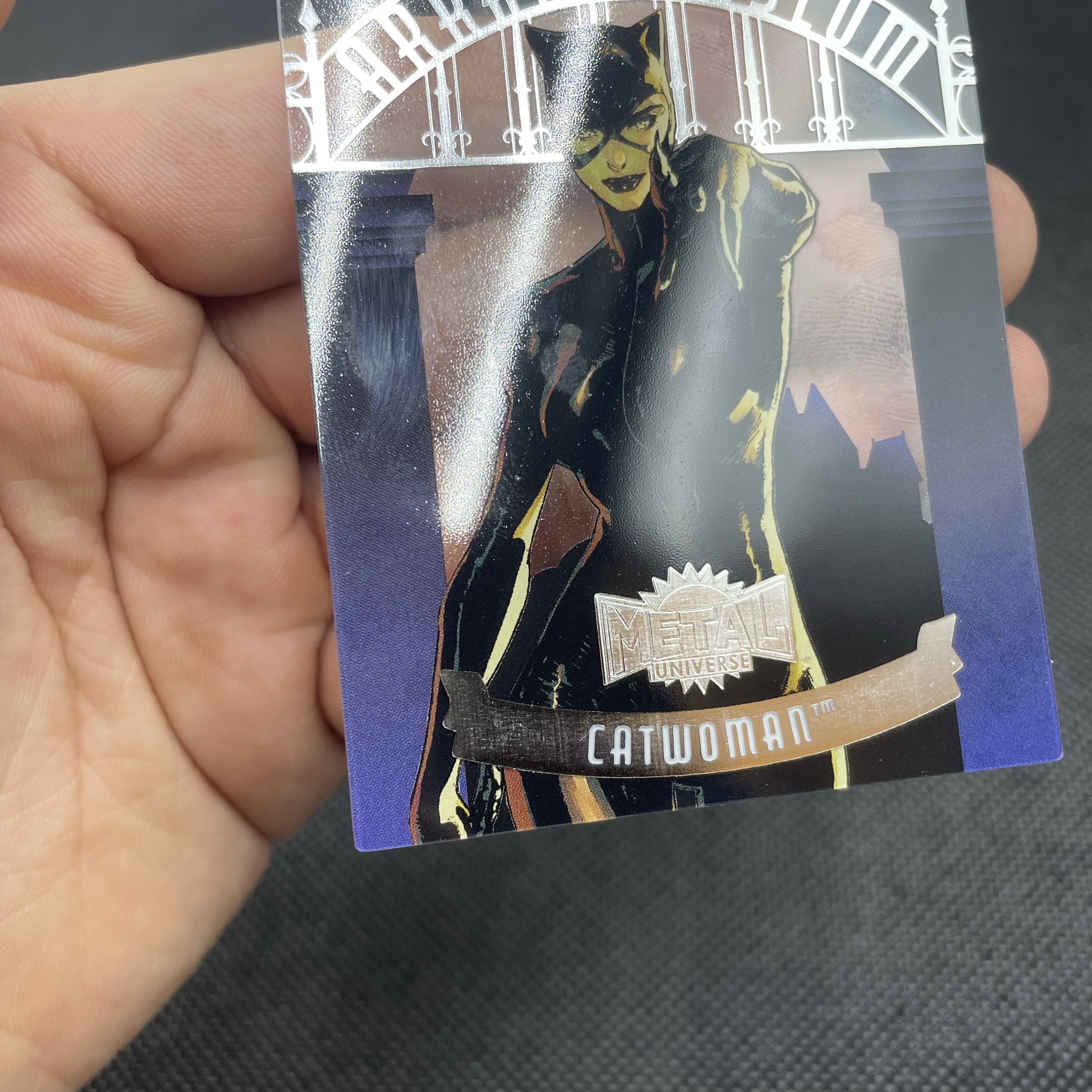 2025 SkyBox Marvel(MCU) Metal Universe 【无界代卖】Catwoman DC 蝙蝠侠 金属宇宙 猫女 胶片特卡 异形切割 SP 品如图 不累计 大鱼