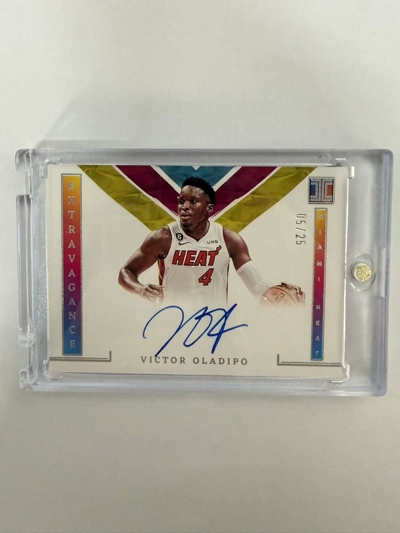 2022-23 Panini Impeccable Victor Oladipo 小真金 奢华签 热火 奥拉迪波 卡签 25编 卡品如图 (soso)