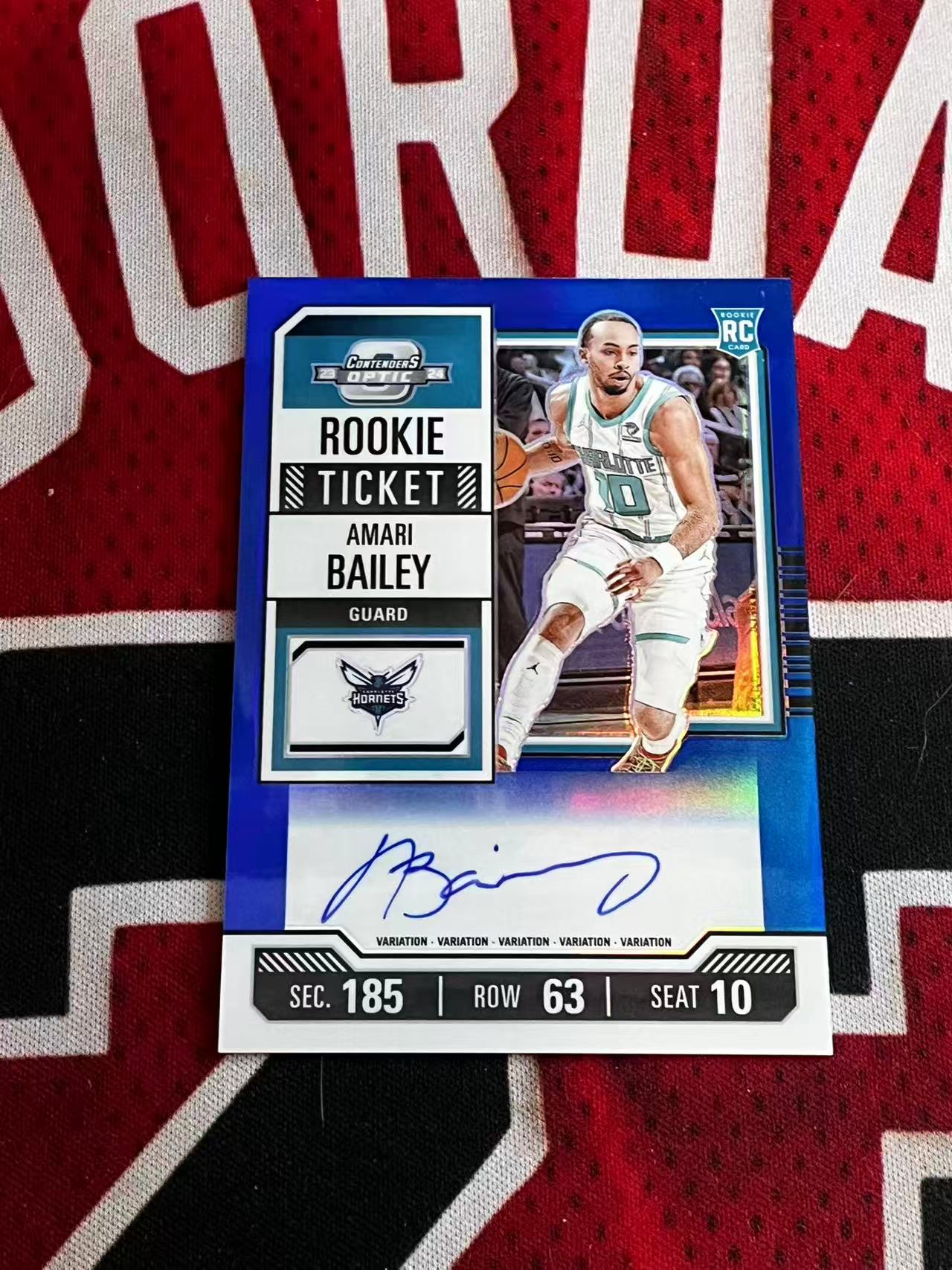 【接寄拍】2023-24 PANINI CONTENDERS OPTIC 球票系列 黄蜂 新秀RC 阿马里贝利 49编 签字卡 卡签 正新秀球票签字卡 蓝折 折射 专收凑套必备【烂臭嘴拍卖】