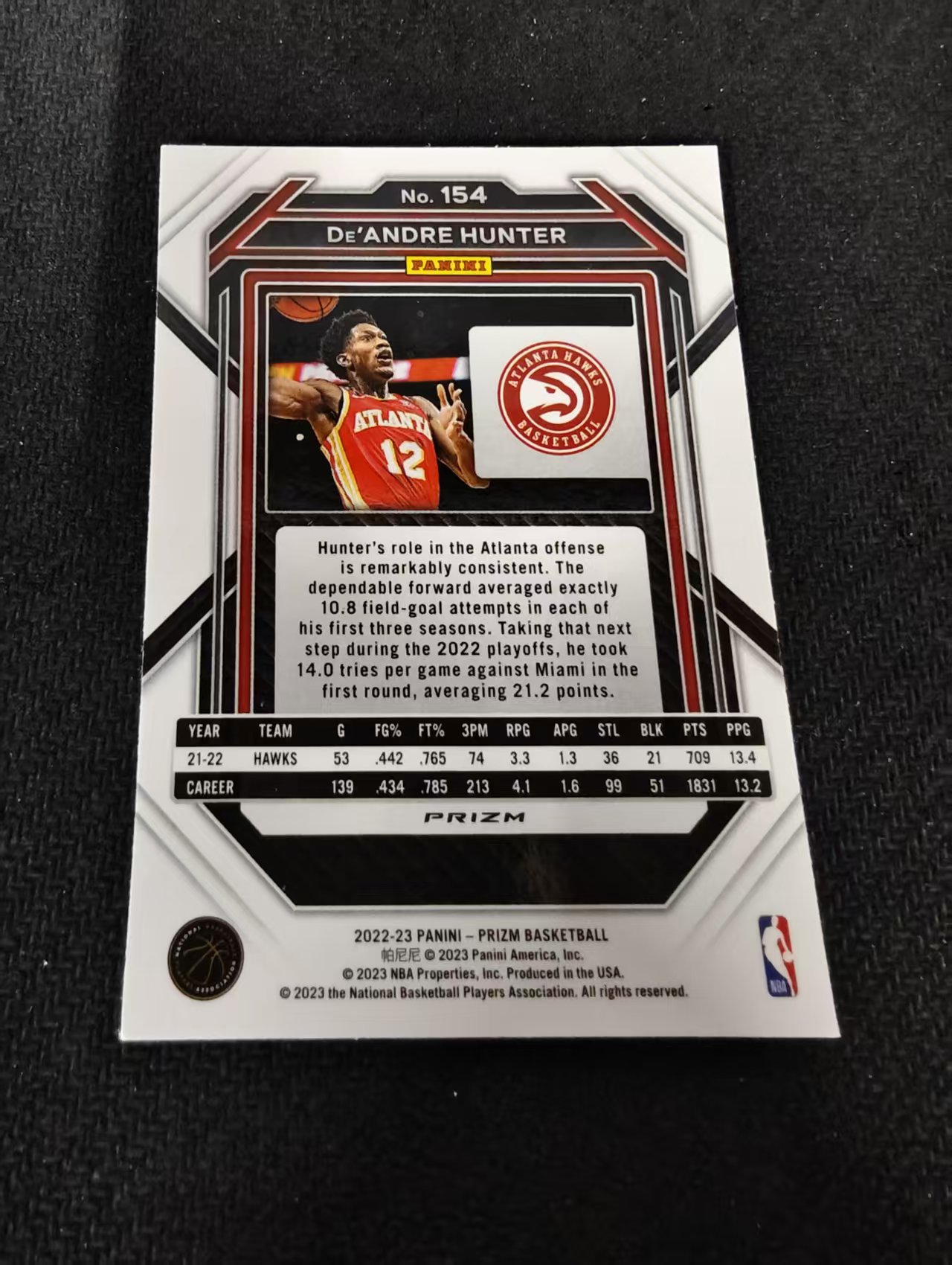 2022-23 Panini Prizm De'Andre Hunter 德安德烈 亨特 老鹰 红波纹 PZ 划痕 边角瑕疵 #154
