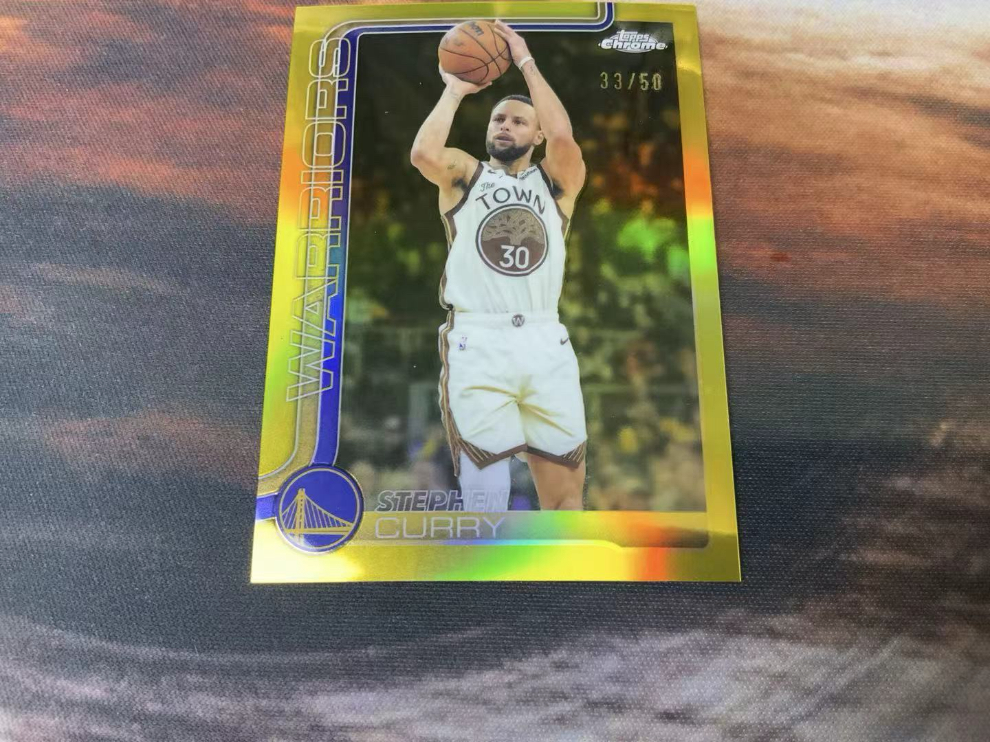 2025-26 Topps Chrome Stephen Curry RC tc update 勇士 斯蒂芬 库里 小学生 33/50编 正金折 折射 卡品如图 收藏必备 居中很好 ky