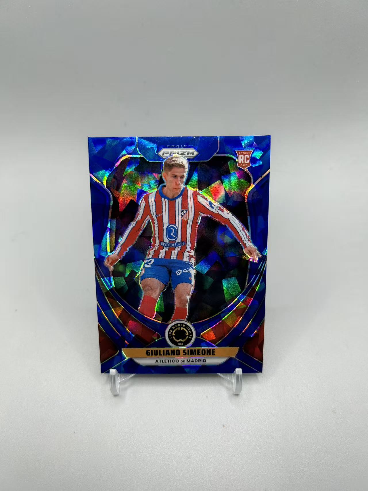 2025 Panini Prizm Giuliano Simeone RC 【灰灰代拍】世俱杯PZ 马竞 西蒙尼 新秀 蓝碎冰折 015/175编 随无