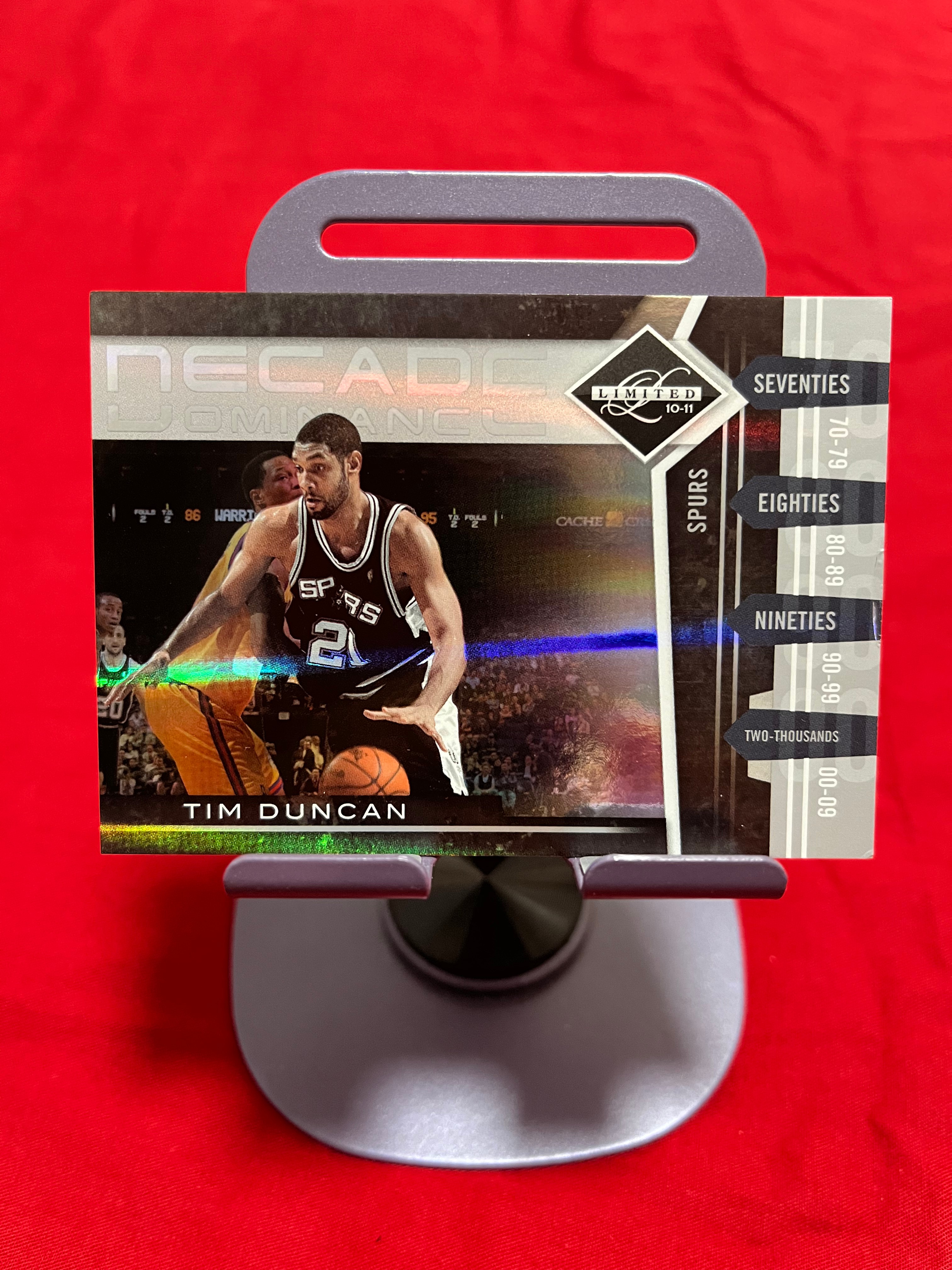 2010 Panini 老卡 老特 Tim Duncan 蒂姆 邓肯 石佛 马刺【带编 37/49 折射 实卡超闪 LIMITED 雷米特】【边角瑕疵如图 介意勿拍】#1108