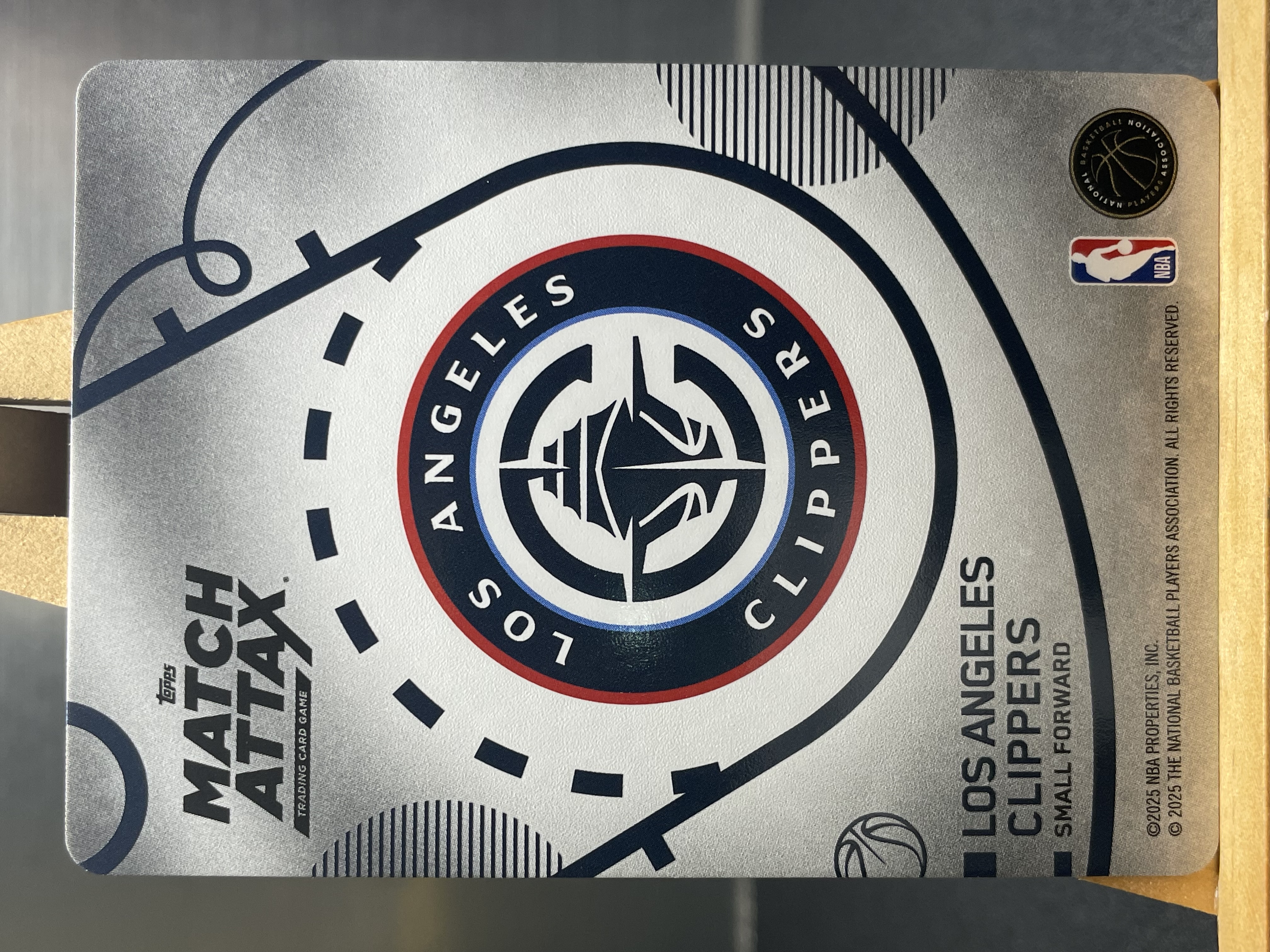 (A12) 2025 TOPPS 折射 小卡 卡哇伊 科怀 伦纳德 快船 近期大热球星 收藏凑套必备 卡品如图 !!!