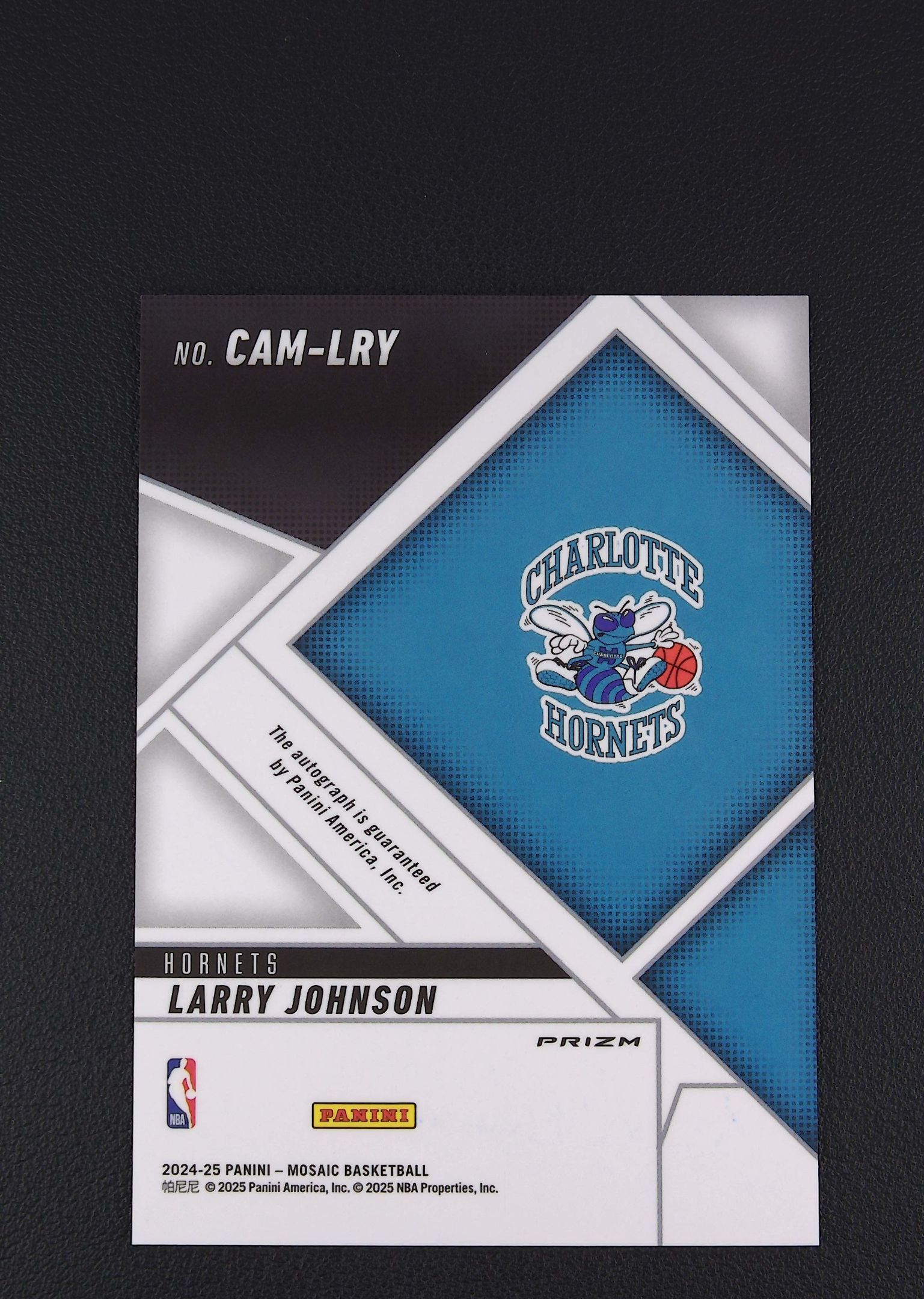 2024-25 PANINI Mosaic Larry Johnson 【阿福代卖】拉里 约翰逊 黄蜂 马赛克 签字 金折 收藏必备 (行行行)