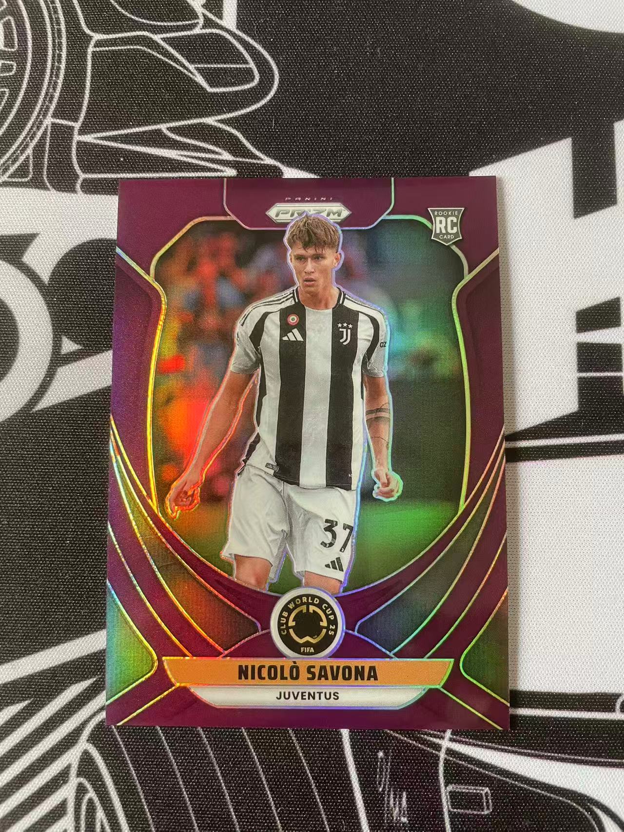 2025 Panini Prizm FIFA Club World Cup Nicolo Savona 帕尼尼 世俱杯 PZ 尤文图斯 RC 尼科洛 萨沃纳 新秀 紫折 /125编 卡品如图 凑套必备