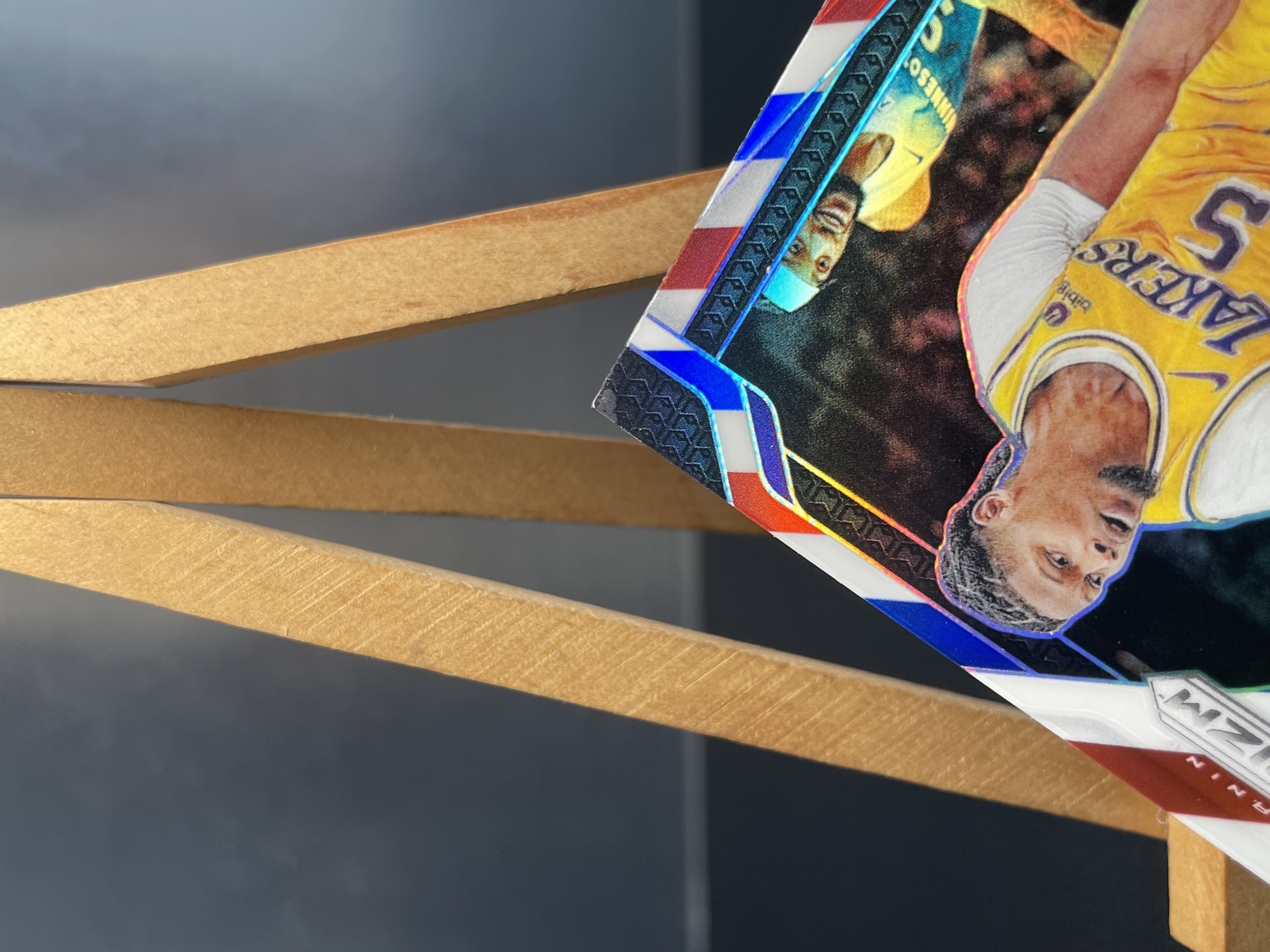 (B4) 2024-25 PANINI PRIZM 三色折 卡姆 雷迪什 湖人 近期大热球星 收藏凑套必备 暇图3!!!