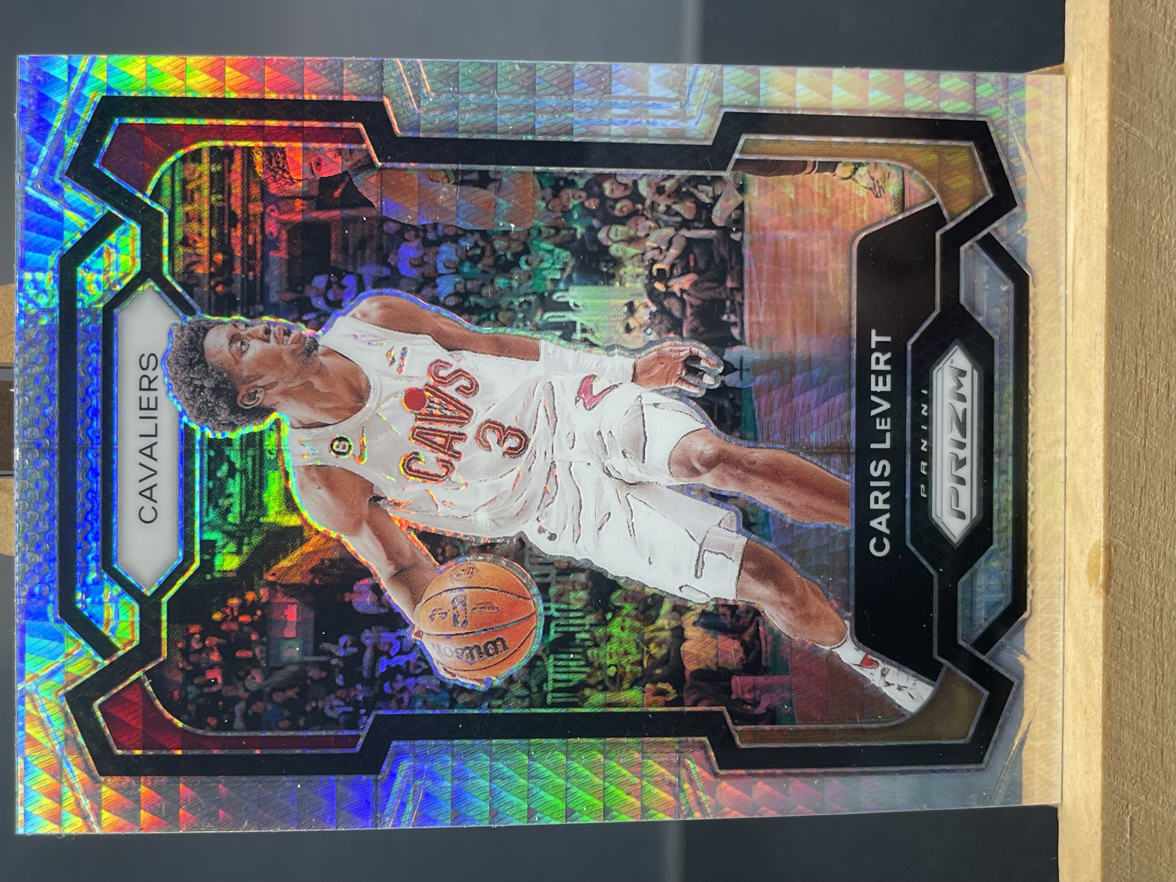 (B3) 2023-24 PANINI PRIZM Hyper折 卡里斯 勒弗特 骑士 实卡好看 收藏凑套必备 卡品如图 !!!