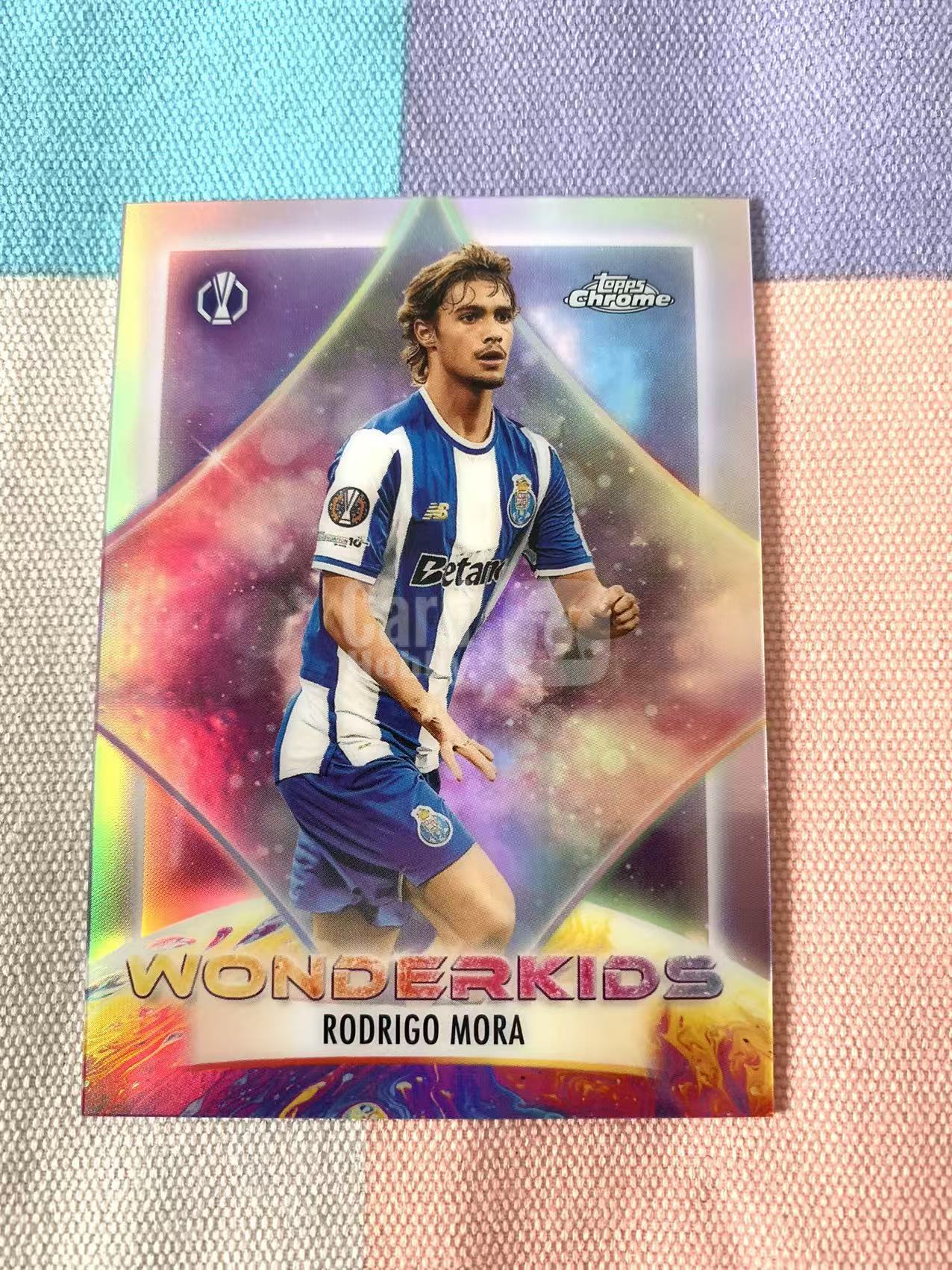 2026 Topps Chrome Rodrigo Mora 欧战tc 莫拉 神奇小妖 银折 折射 卡品如图 雯雯