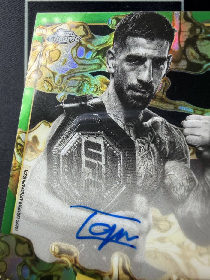 【易文拍卖 超级回款】2025 Topps Chrome UFC 综合格斗 ILIA TOPURIA 伊利亚 托普里亚 重量级 /99编 绿折 卡签字签名 #赵总