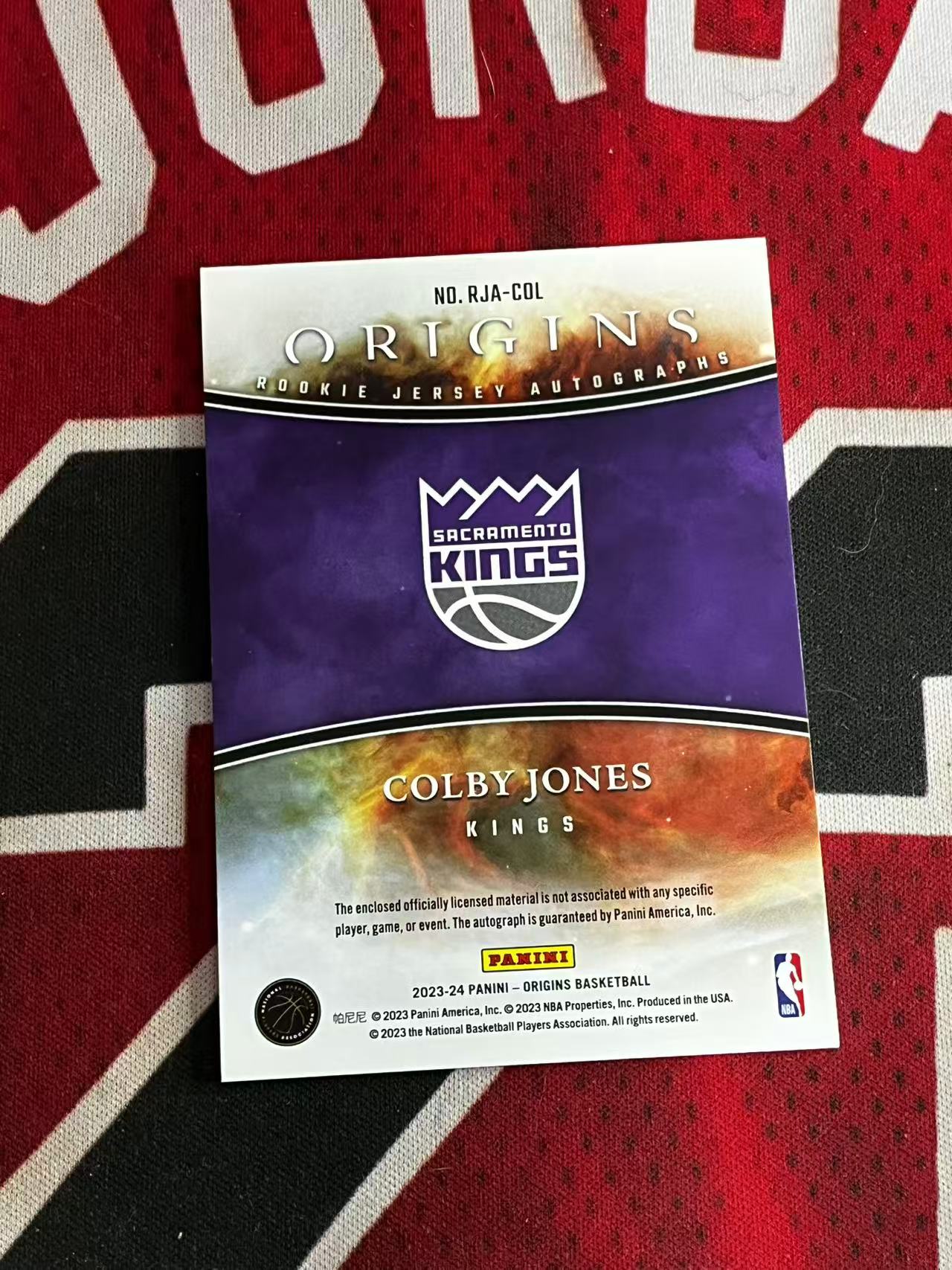 【接寄拍费率低至5%含卡淘手续费】2023-24 PANINI ORIGINS 起源 国王 新秀RC 科尔比琼斯 99编 RJA 新秀球衣物料切割签字卡 专收凑套必备【烂臭嘴拍卖】