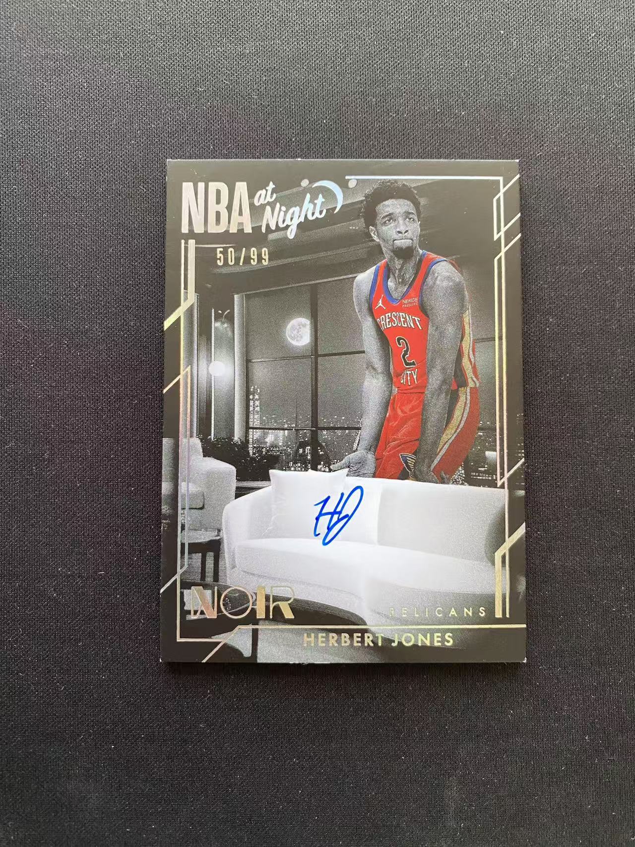 2024-25 Panini Noir Herbert Jones 诺尔 鹈鹕 赫伯特 琼斯 99编 NBA之夜 卡签 签字【king#57】瑕疵如图