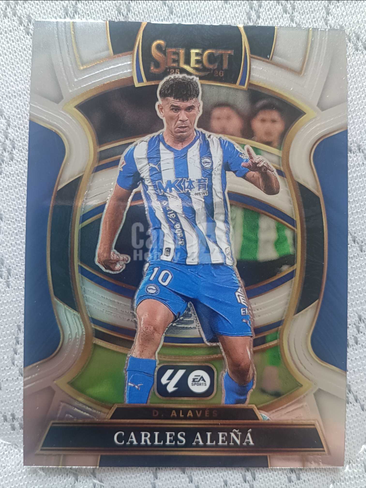 2025-26 Panini Select Carles Alena 【接代拍】西甲Select Chrome base 卡莱斯·阿莱尼亚 西班牙🇪🇸 阿拉维斯 巴塞罗那 赫塔菲 队迷人迷 收藏凑套