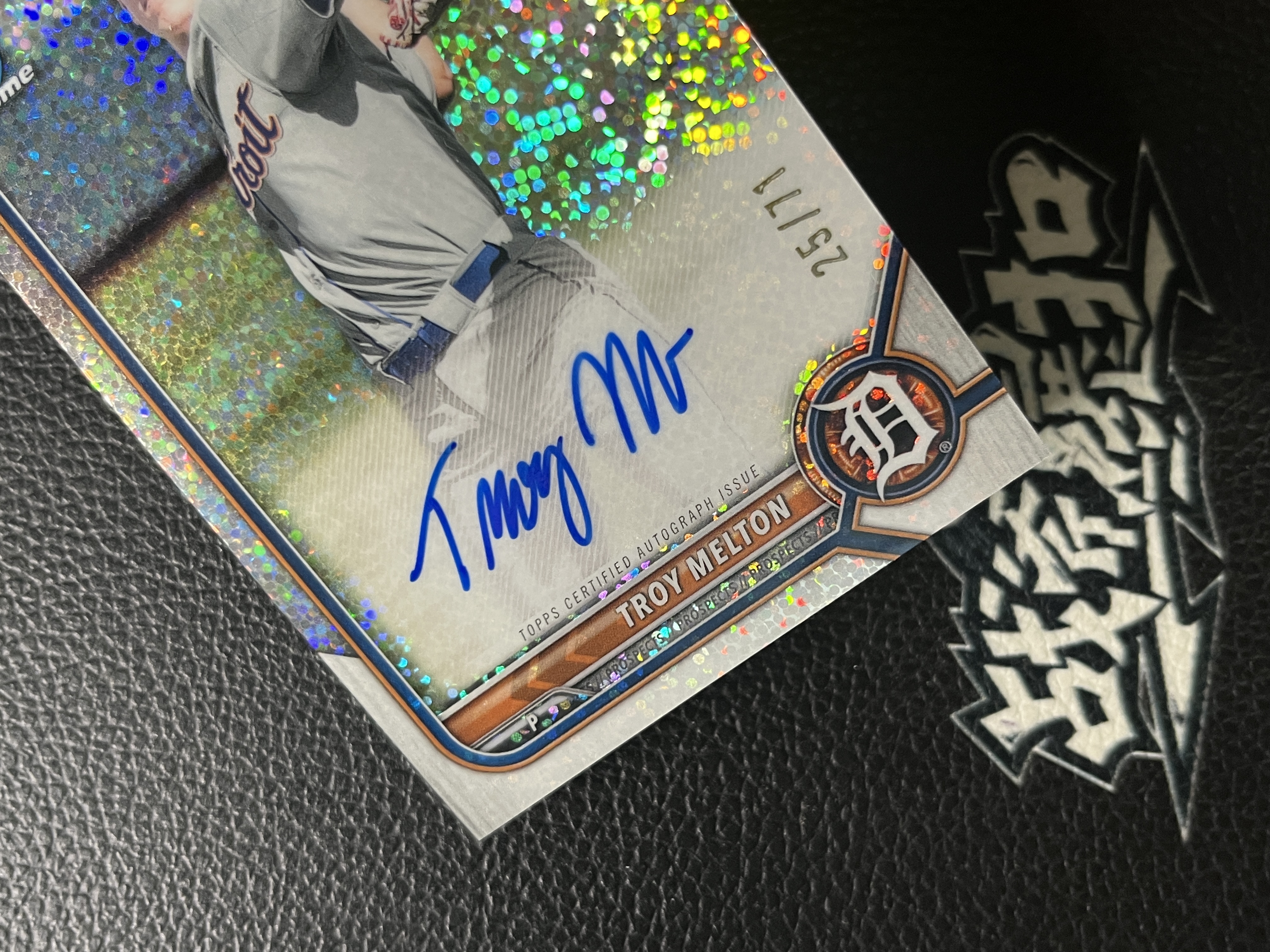 【战斧代卖】2022 Topps Bowman Chrome 棒球 Troy Melton 特洛伊 梅尔顿 签字 卡签 25/71编 碎点折 1st首秀 底特律老虎 折射 收藏必备 瑕疵如图|战斧成泽X1