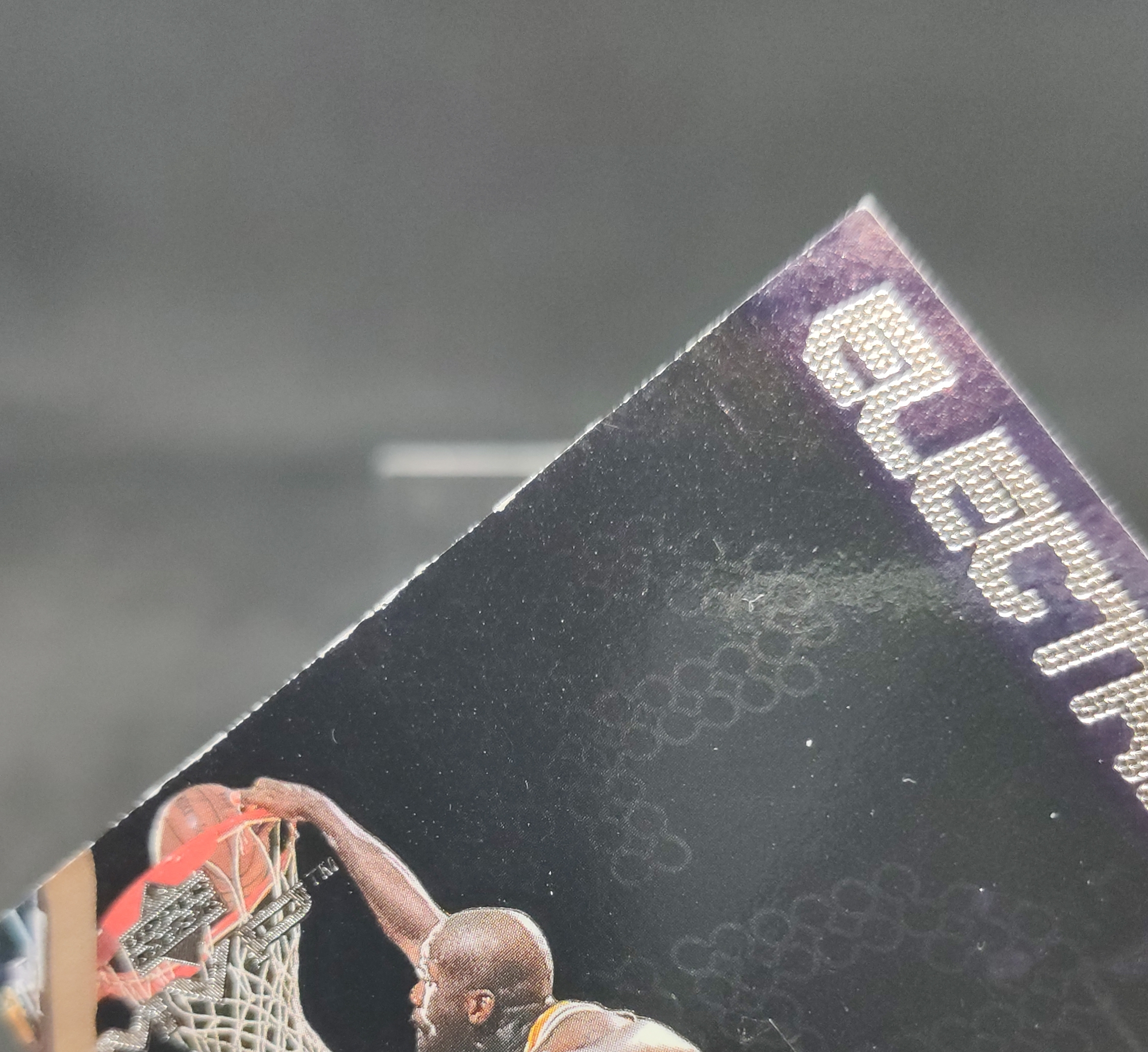 【DC拍卖】7.14(微瑕)1999-00 Upper Deck MVP 沙奎尔奥尼尔 Shaquille O'Neal Electrifying #E1 湖人 电光特卡 经典老卡