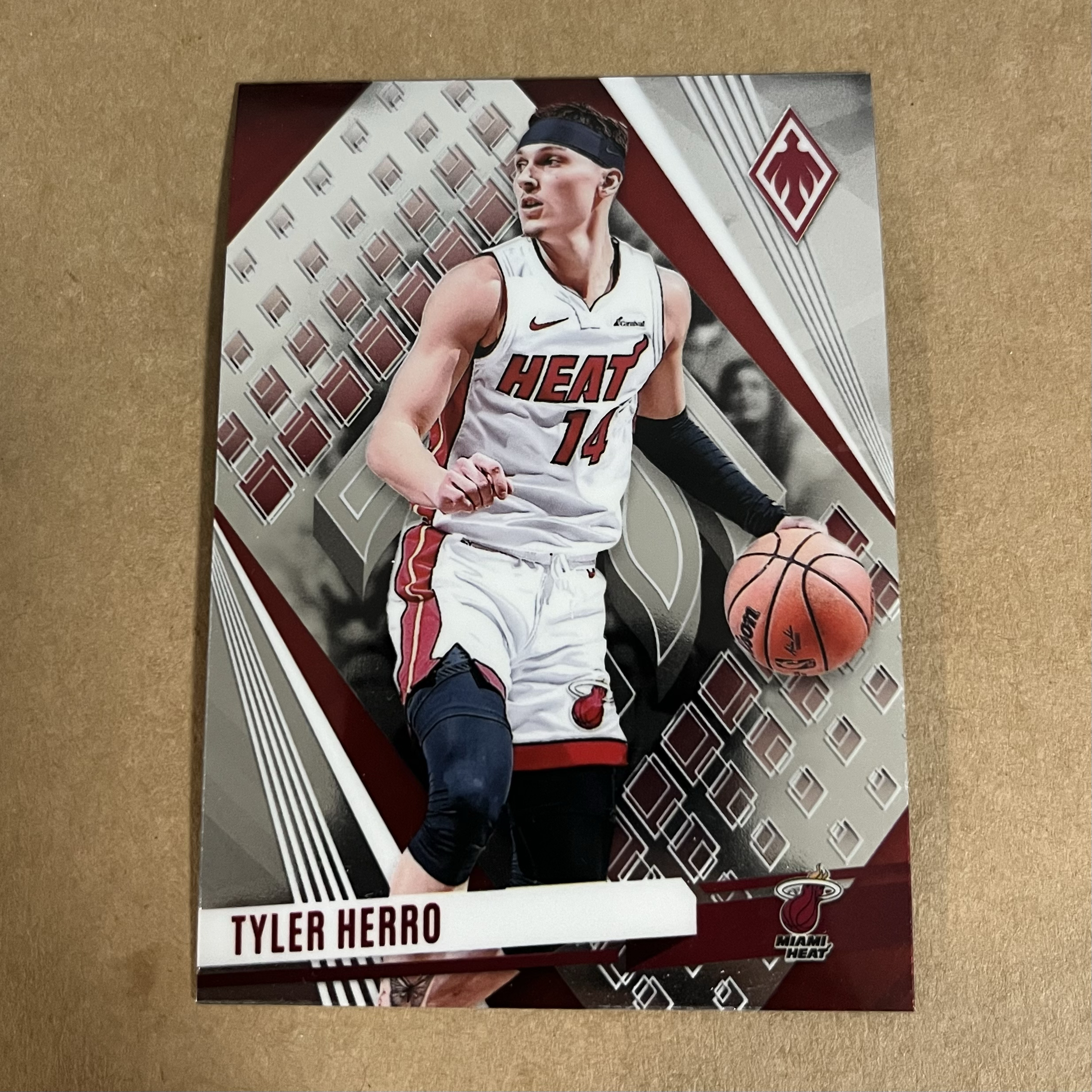 2023-24 Panini Phoenix Tyler Herro 【0手续费代卖】泰勒 希罗 热火 凤凰 热门球星 专收必备 凑套收藏 可累计#篮球卡