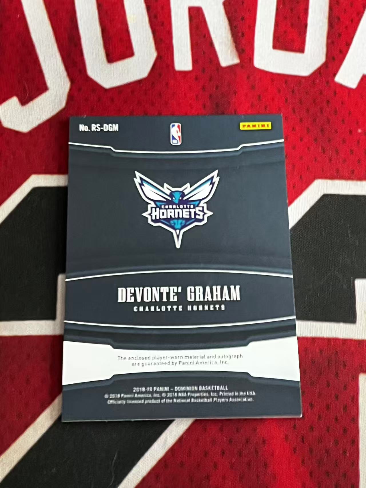 【接寄拍】2018-19 PANINI DOMINION 多米诺系列 黄蜂 新秀RC 德文特格雷厄姆 49编 RJA 亲穿落场球衣物料切割签字卡 卡签 专收凑套必备【烂臭嘴拍卖】