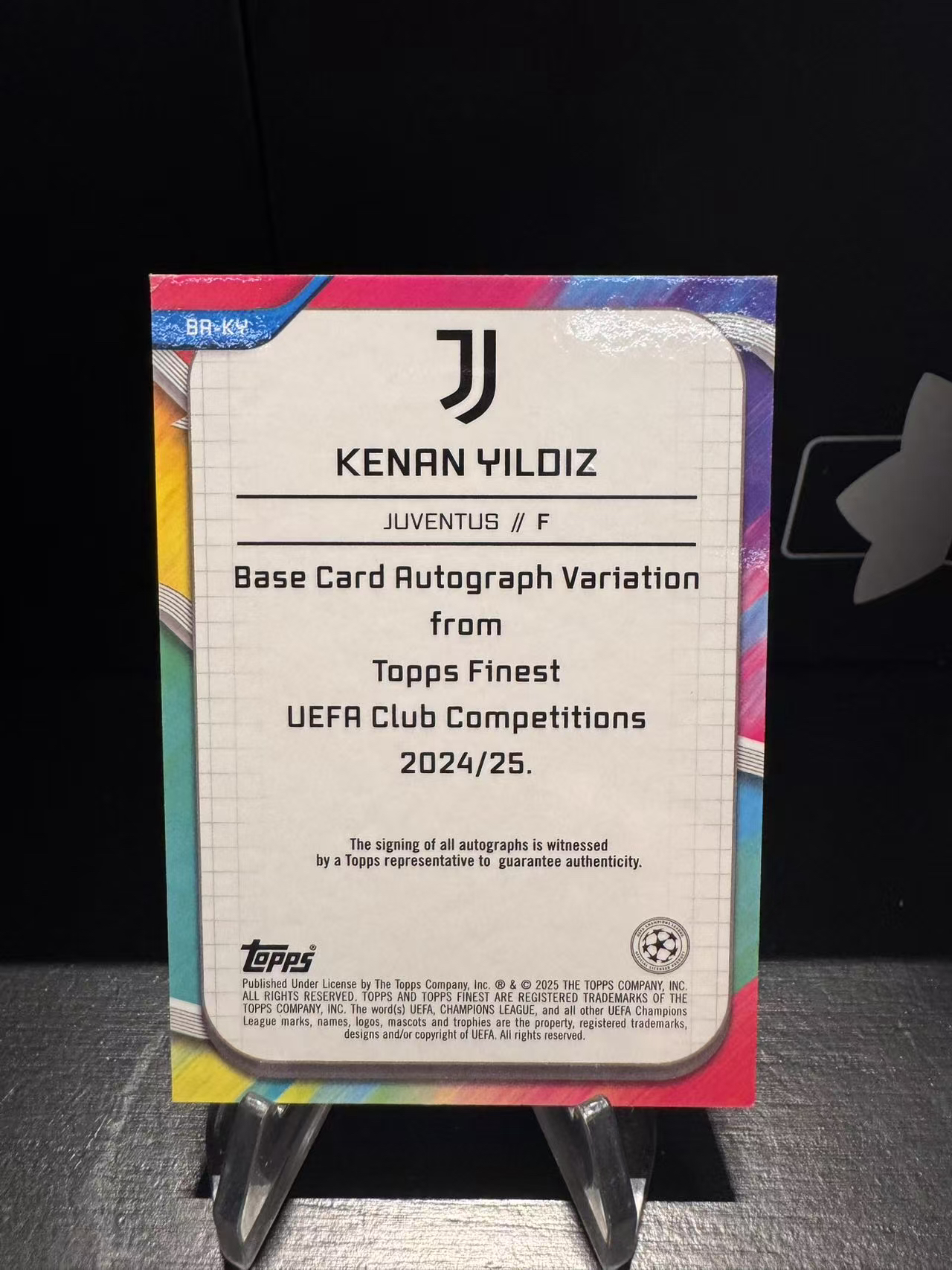 龖2024-25 Topps Finest 伊尔迪兹 欧冠尤文图斯 凯南伊尔迪兹 015/299编 紫折 完美签字 土耳其 Kenan Yildiz 拜仁慕尼黑 居莱尔乌尊队友 卡品如图 MJ002L