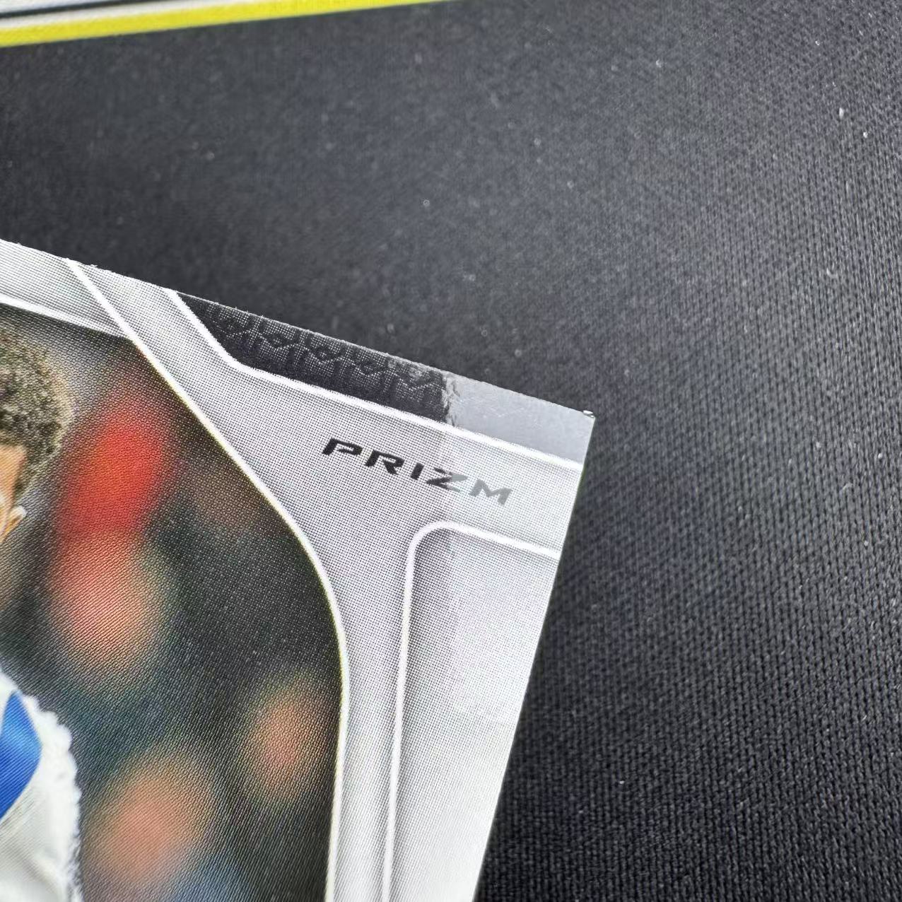 2024-25 Panini Prizm Georginio Rutter 英超Prizm 乔吉尼奥 吕特 蛇皮折 大比例折射 布莱顿 微瑕如图(OSORA)