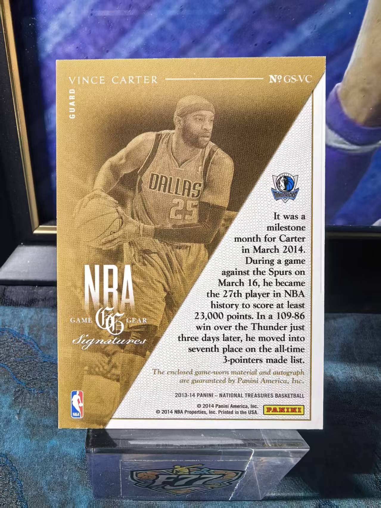 2013-14 Panini National Treasures Vince Carter 国宝 文斯 卡特 半人半神 UFO 49/49编 尾编 球衣物料切割 卡签 签字 JA 独行侠 收藏必备