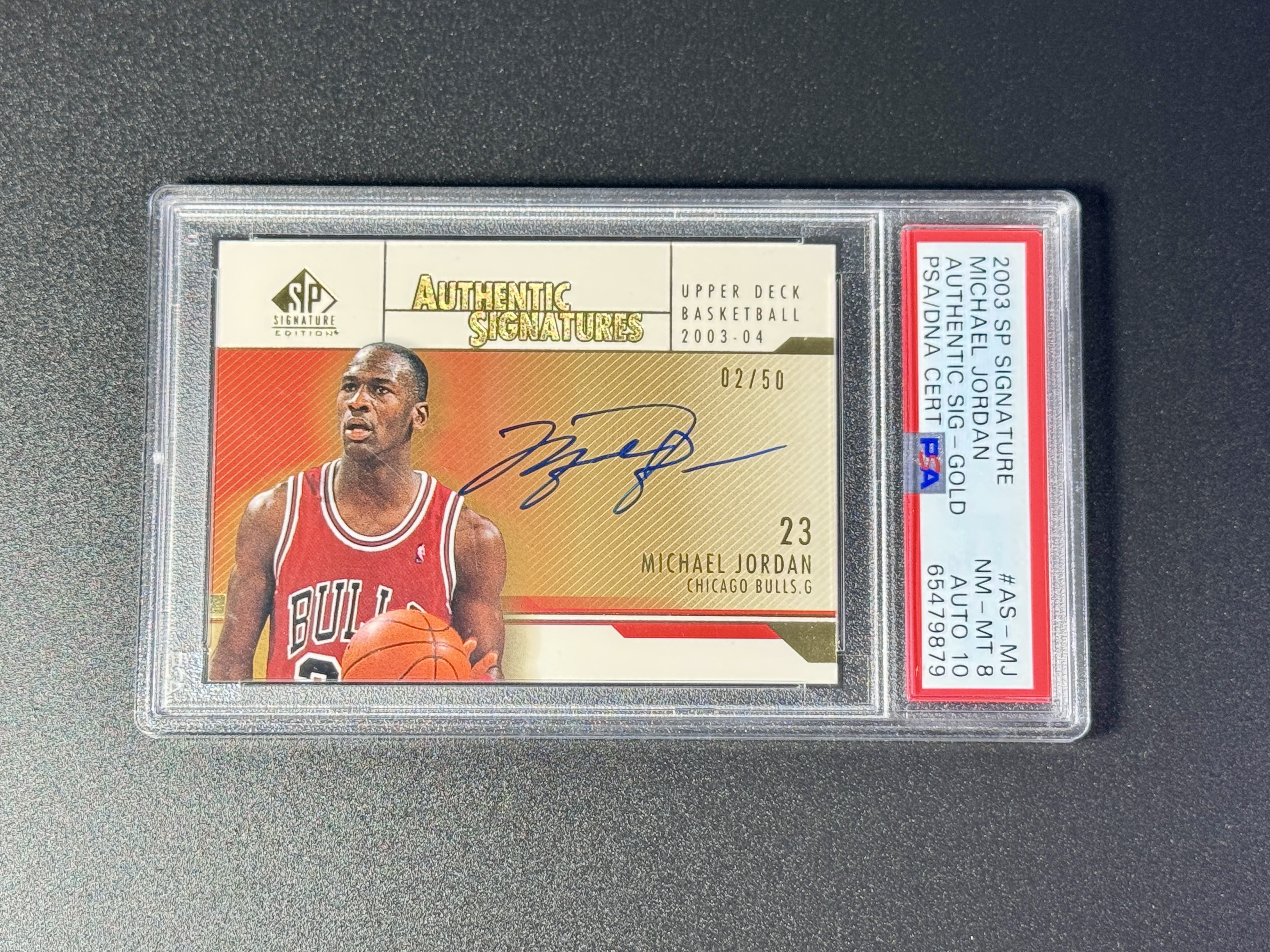 【喷子拍卖】2003-04 upper deck SPS Michael Jordan 芝加哥公牛 篮球之神 迈克尔 乔丹 签字 50编 gold 金版 卡签 系列大hit卡 金版超级有价 墨迹很好 PSA8/10 送订制壳 ZGCH