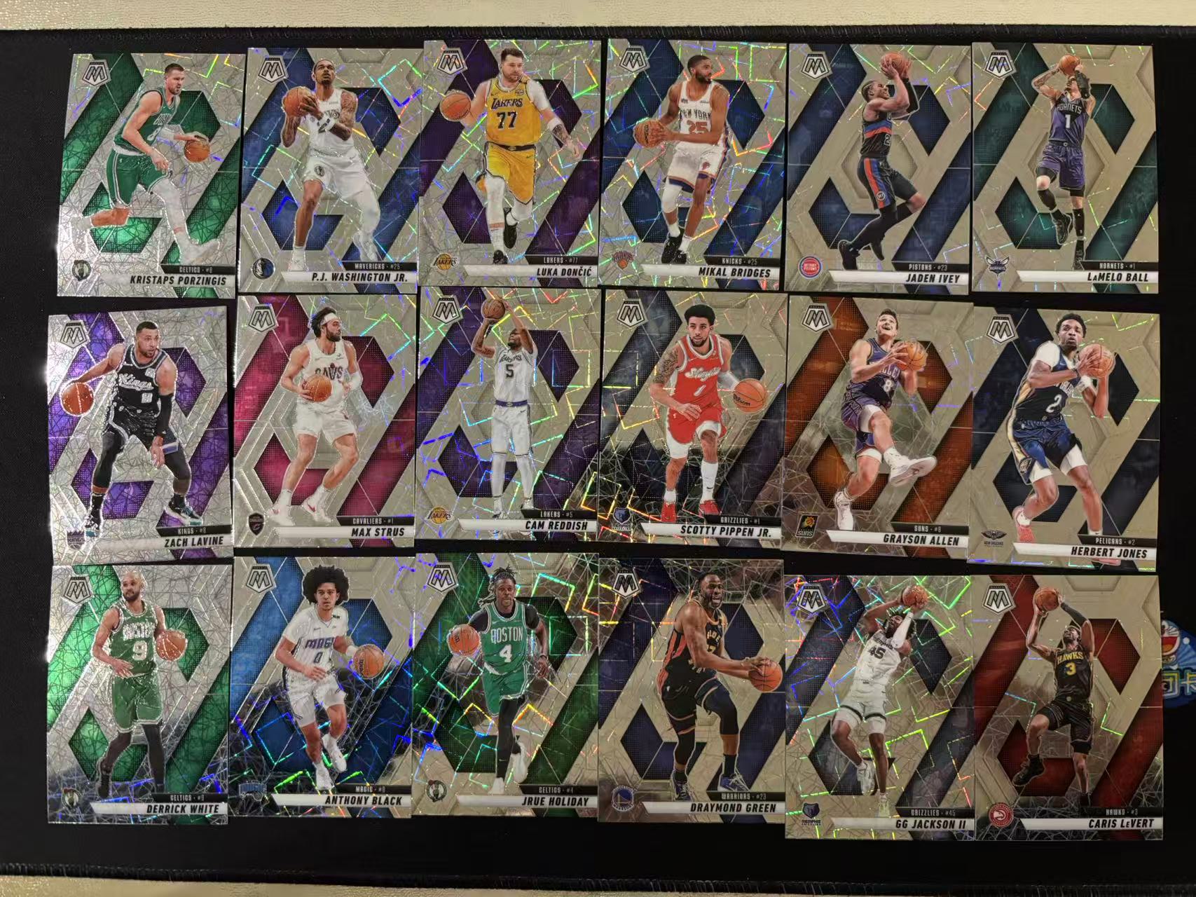 【星辰】PANINI 24-25 马赛克系列 PJ 华盛顿 东契奇 艾维 三球 鲍尔 拉文 雷迪什 阿伦 琼斯 怀特 格林 杰克逊 等 LOT