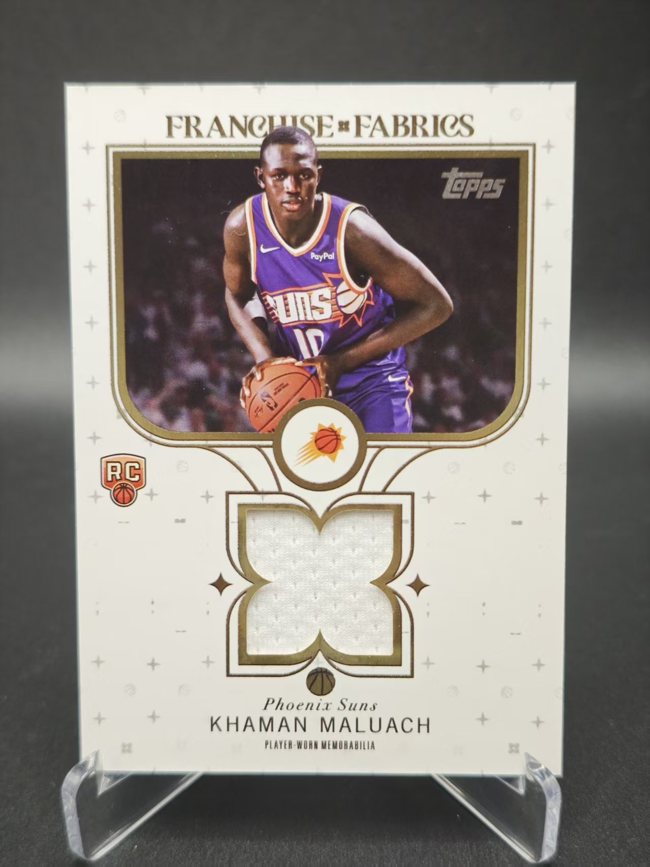 2025 【六六代卖 预付快速回款】 TOPPS Khaman Maluach RC 马鲁阿奇 太阳 新秀 球衣(套子001)