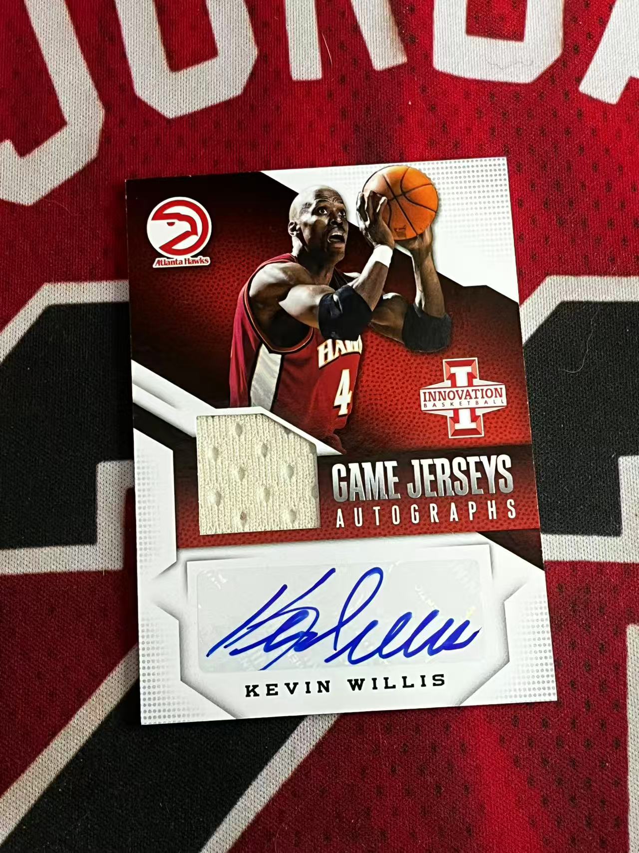 【接寄拍】2013-14 PANINI INNOVATION 卫生巾系列 老鹰名宿 凯文威利斯 35编 JA 亲穿落场球衣物料切割签字卡 实物签字卡 专收凑套必备【烂臭嘴拍卖】