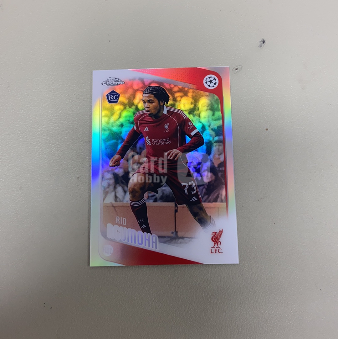 【小牛代拍】2025-26 Topps Chrome Rio Ngumoha TC 欧冠 英格兰 利物浦 新秀RC 里奥 恩古莫哈 base 银折 卡品如图(Tarkuya)