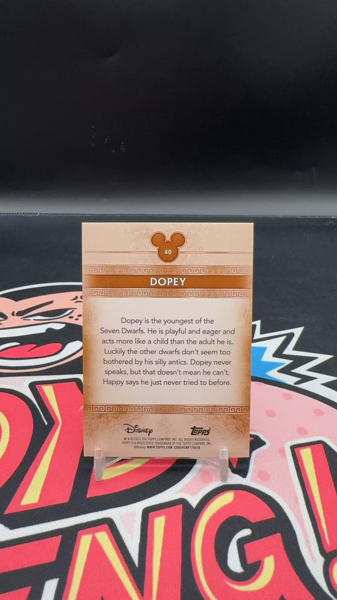 【玩具坑】2025 Topps Disney Mint 迪士尼 TC 皮克斯经典 绿折 75编 dopey