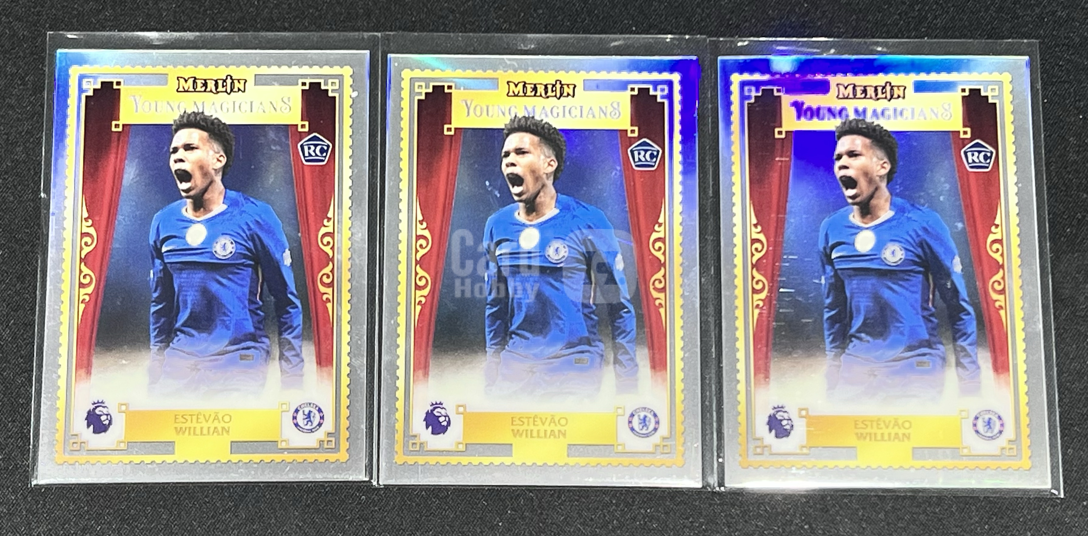 2025-26 Topps Merlin Chrome Estevao RC【湾区拍档代卖】元年 英超 梅林 埃斯特旺 银折 折射 Magicians 年轻魔术师 特卡 新秀 切尔西 巴西 3张Lot 不保卡品 Complexxx Q06