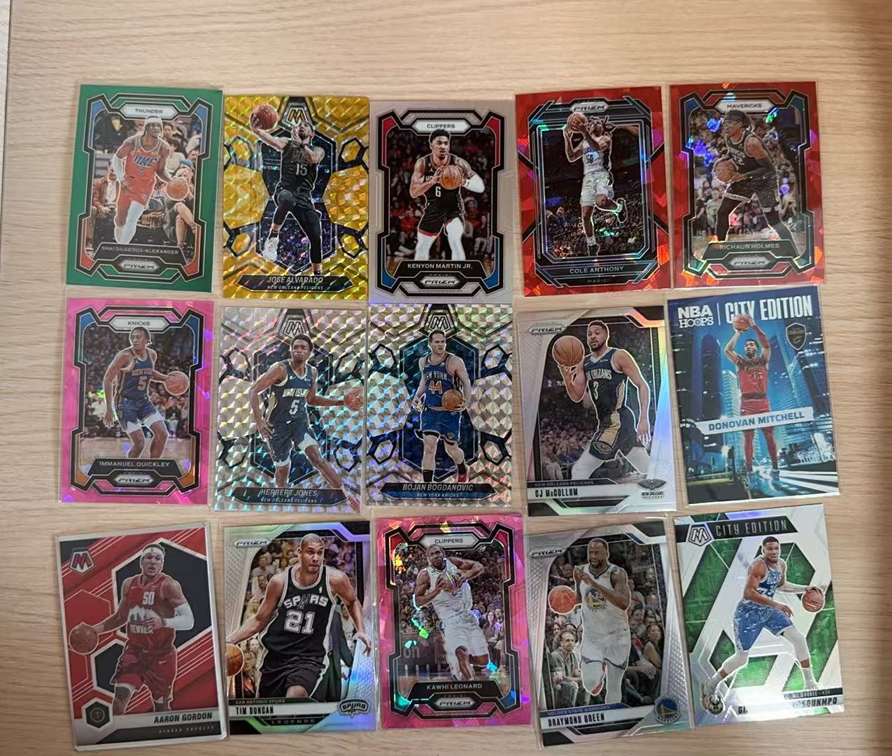 多年份 多系列 亚历山大/字母哥/追梦格林/伦纳德/邓肯/阿隆戈登/米切尔等15张折射base特卡 银折 碎冰折 马赛克折各种折 lot 打包 不保卡品【LUO】