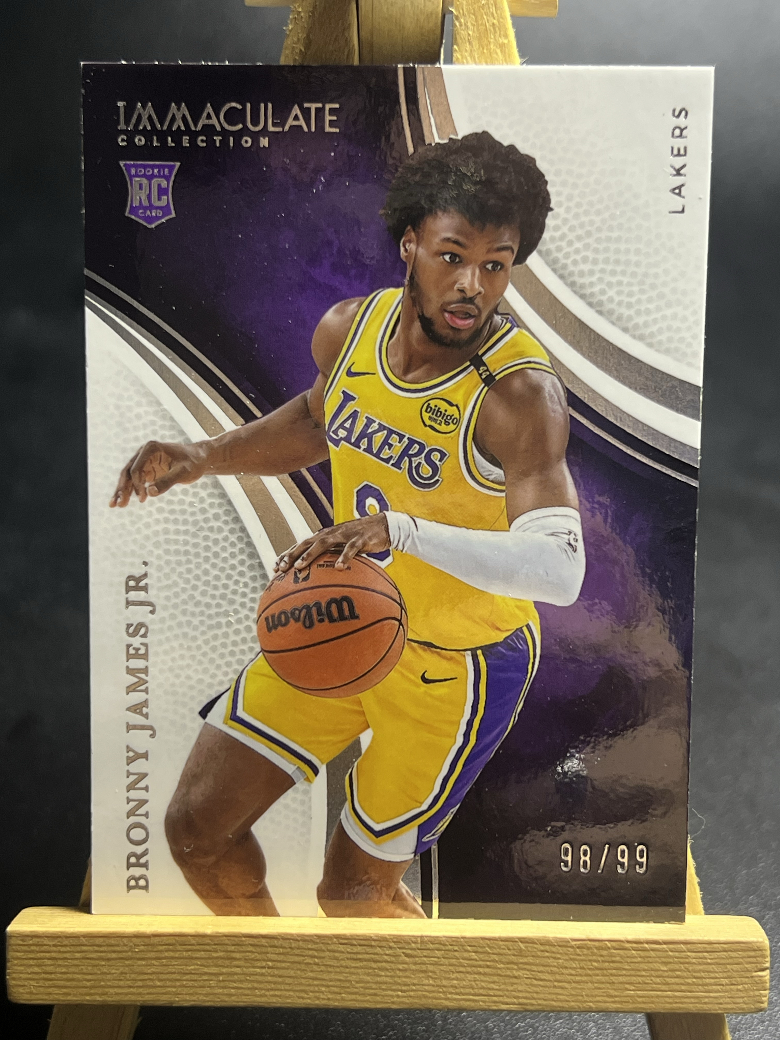 2024-25 Panini Immaculate Bronny James RC 爱咪咪 99编 新秀RC 布朗尼 詹姆斯 湖人 球二代 马总 叉叉拍卖