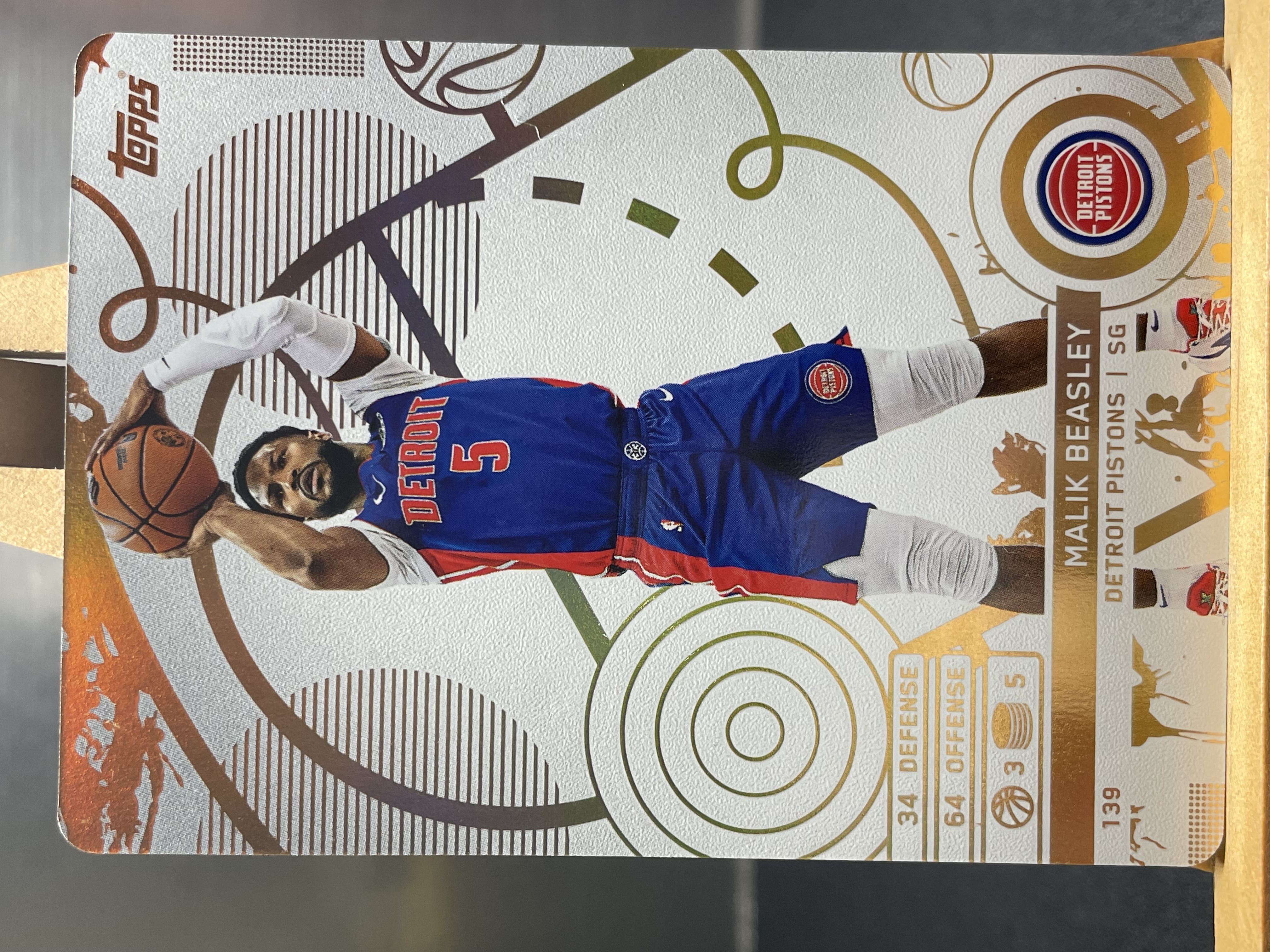 (A12) 2025 TOPPS 折射 马利克 比斯利 活塞  近期大热球星  收藏凑套必备 卡品如图 ！！！