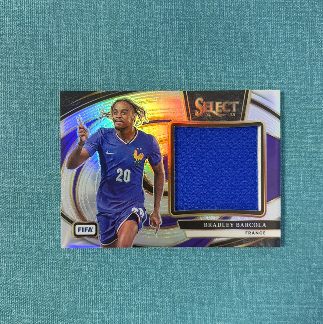 2024-25 Panini Select FIFA Bradley Barcola 巴尔科拉 物料 球衣 切割 银折 法国 巴黎圣日耳曼 卡品如图 433HP