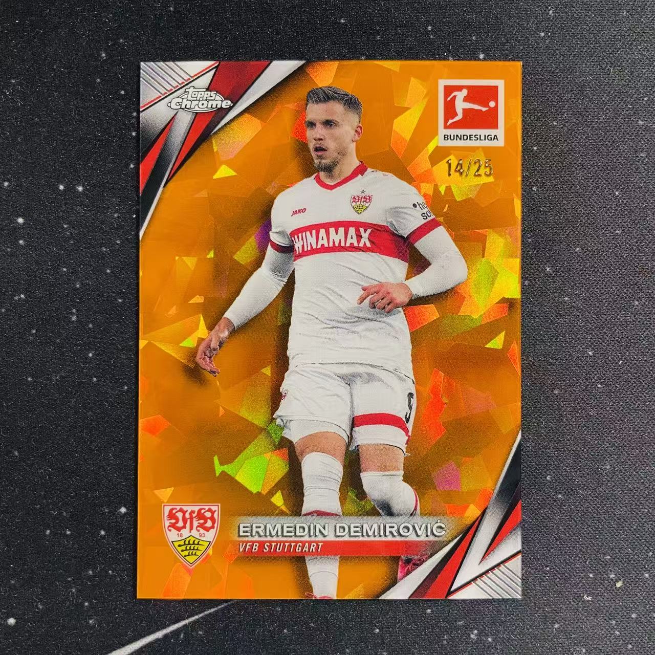 2024-25 Topps Chrome Ermedin Demirovic 厄尔梅丁 德米罗维奇 奥格斯堡 斯图加特 14/25编 低编 橙碎冰折 折射 德甲 蓝宝石 TC 瑕疵如图 洛北拍卖 徐总3380L