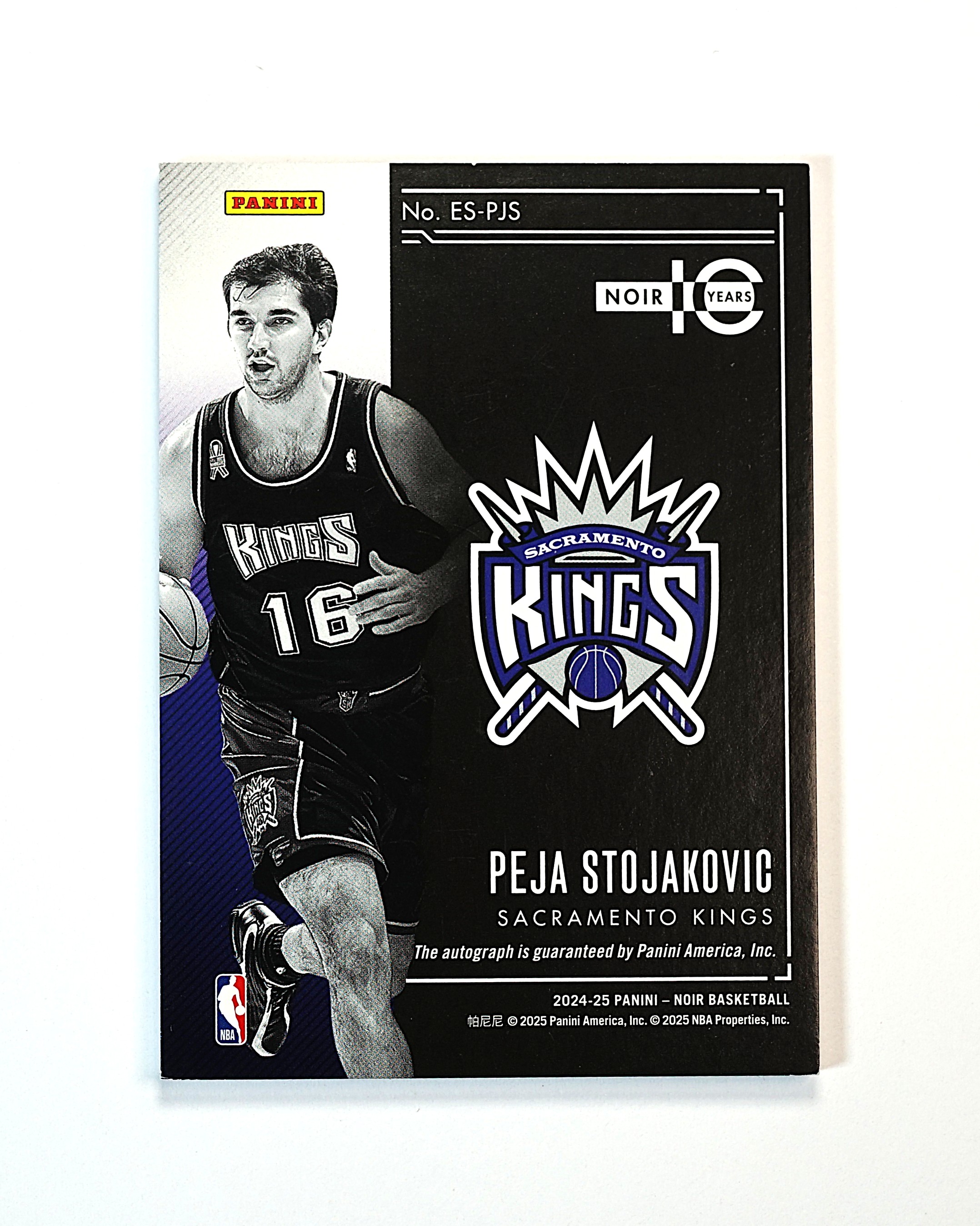 2024-25 Panini Noir Peja Stojakovic 诺尔 佩贾 斯托贾科维奇 3/3编 尾编 超低编 签字 卡签 Encore 安可签 国王名宿 神射手 卡品微瑕如图