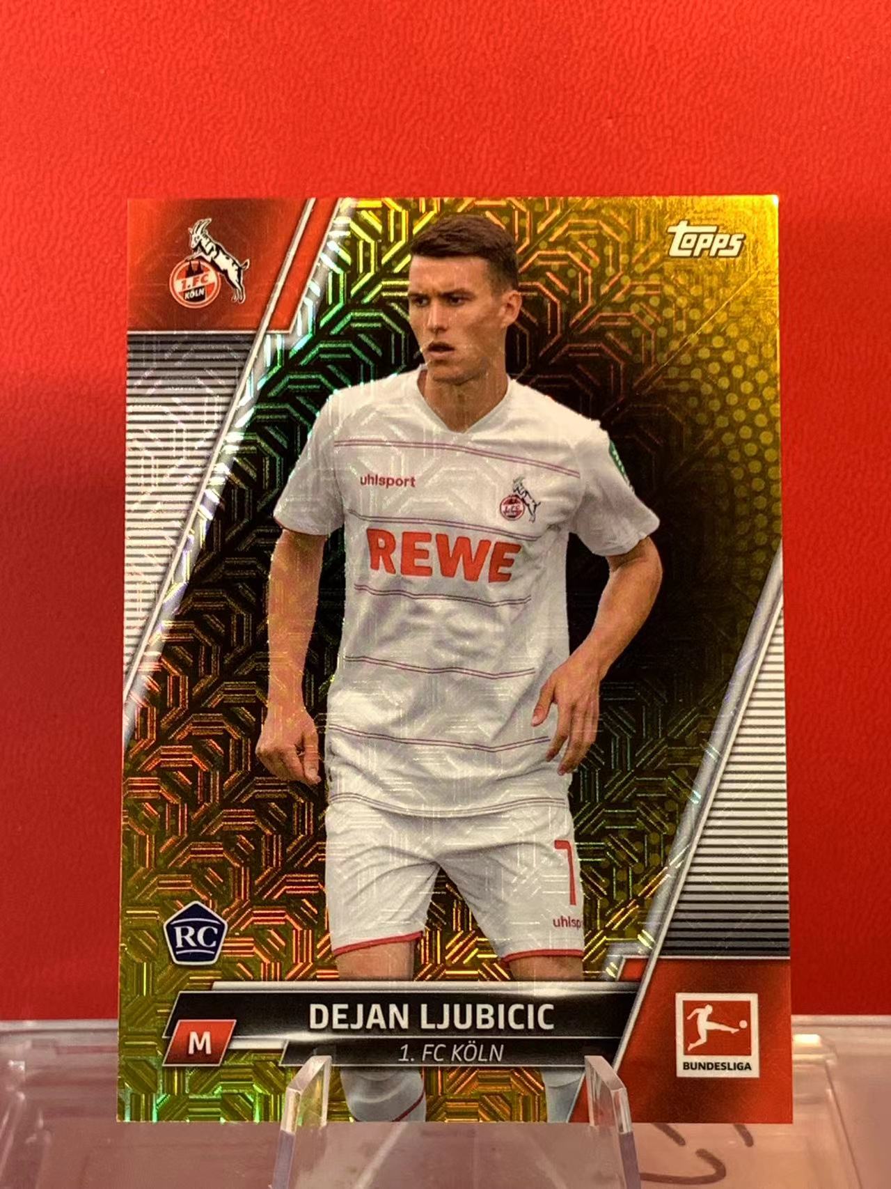 (詹叔代拍)2021-22 Topps Chrome 德甲 德扬·柳比契奇 Dejan Ljubicic 科隆 德甲 RC新秀 10/50编 金折 卡品如图 顺丰寄付 泰山