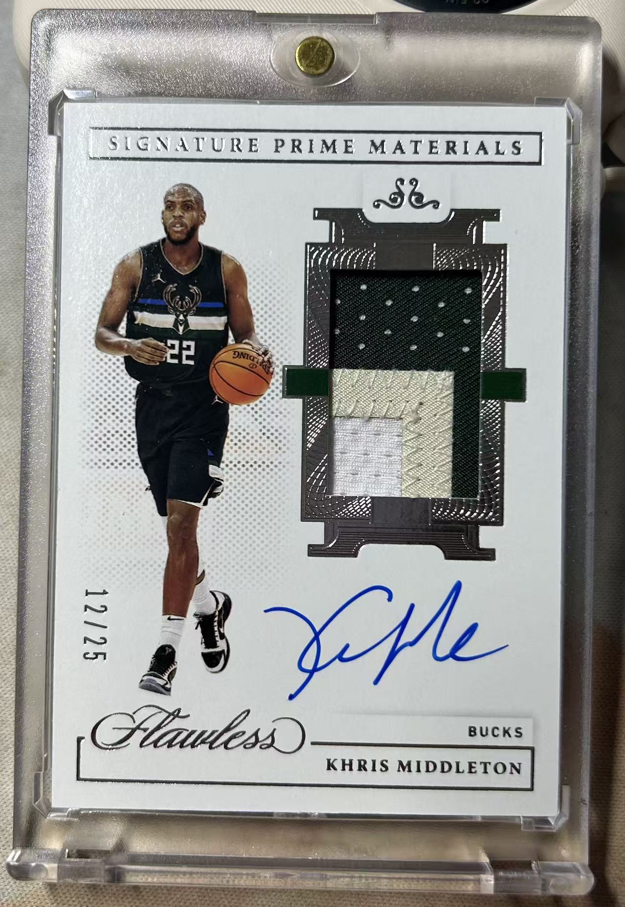 2020-21 Panini Flawless Khris Middleton 克里斯 米德尔顿 雄鹿 手提 25编 PA 签字 卡签 球衣 暴力切割 三色 patch 卡品如图
