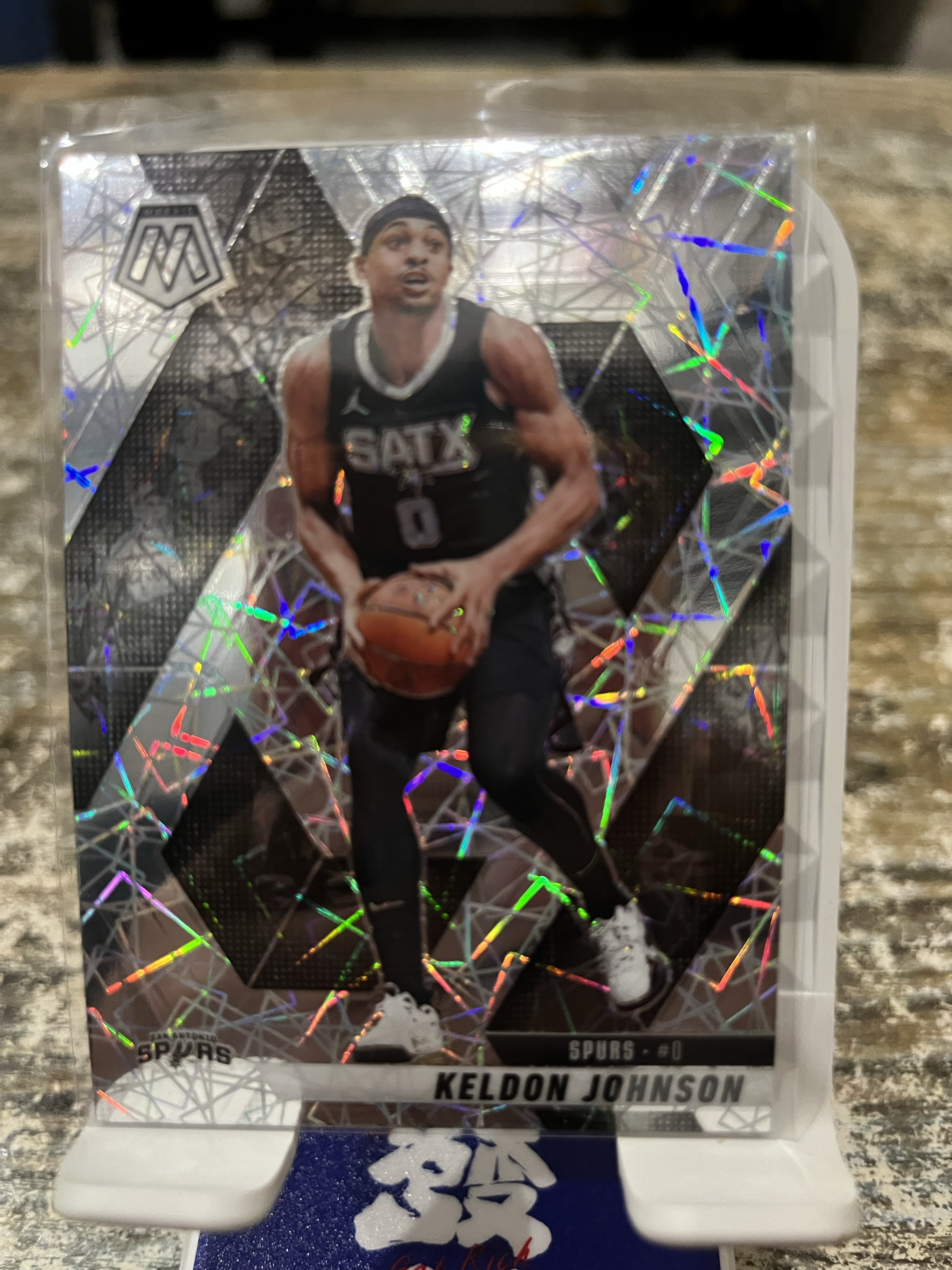 A2 2024-25 Panini Mosaic Keldon Johnson 马赛克 马刺 凯尔登 约翰逊 银镭射折 卡品如图 专收必备 文班亚马队友