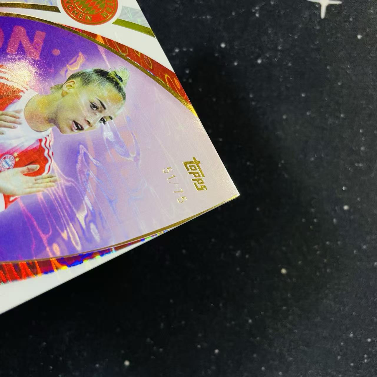 2025-26 Topps Lineage 拜仁血统队盒 GIULIA GWINN 朱莉娅 格温 紫折 偶像签字 卡签 75编 德国女足 微痕边角微白 洛北拍卖 洛宸9612@